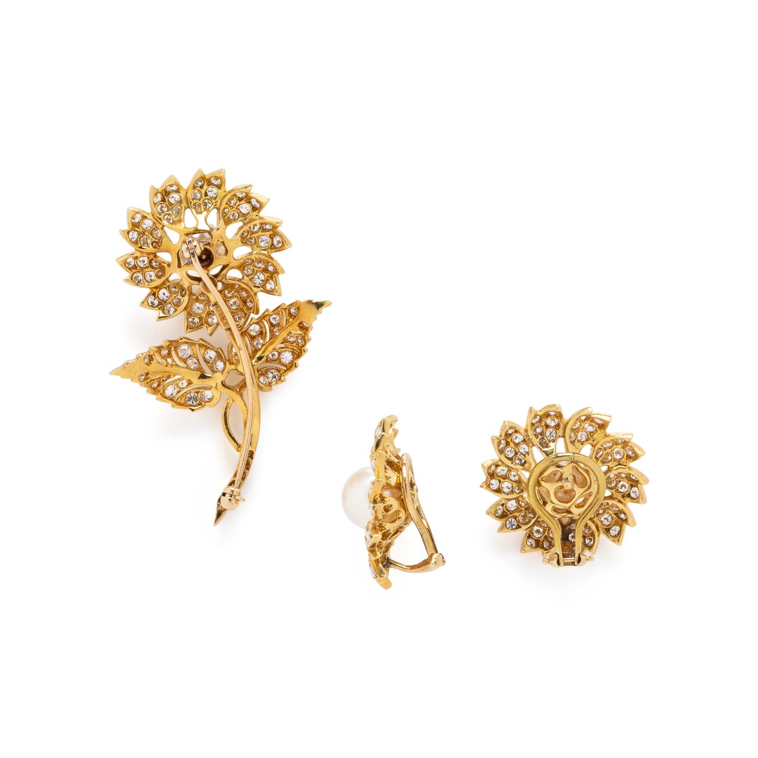 YELLOW GOLD, CULTURED PEARL, AND DIAMOND FLOWER EARRINGS AND BROOCH