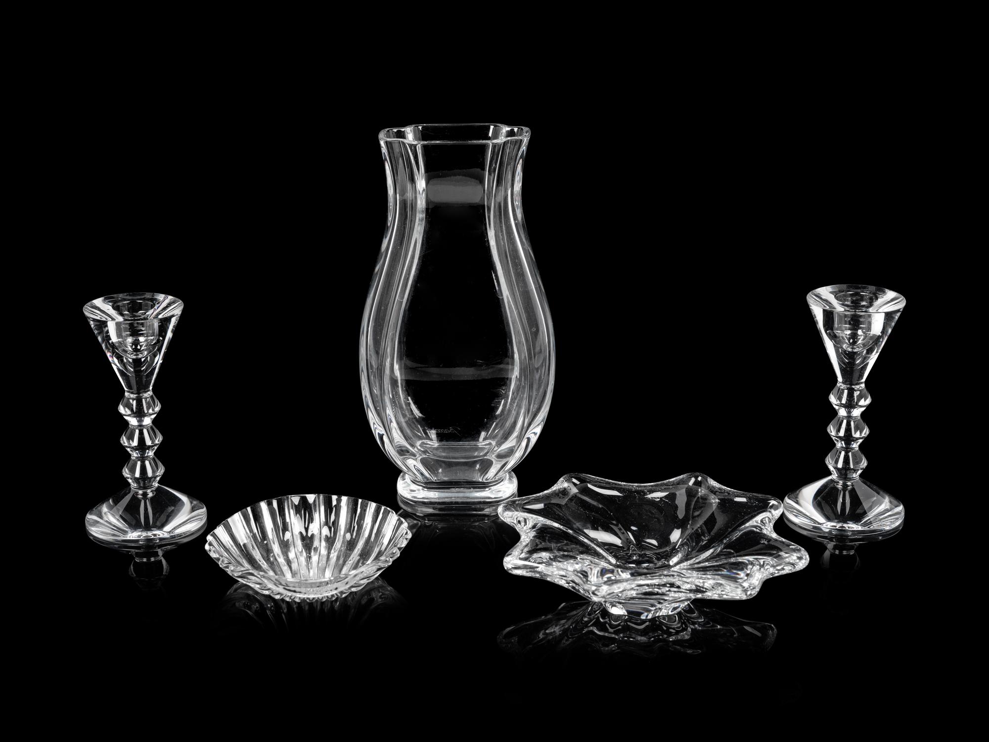 A Group of Baccarat Table Articles