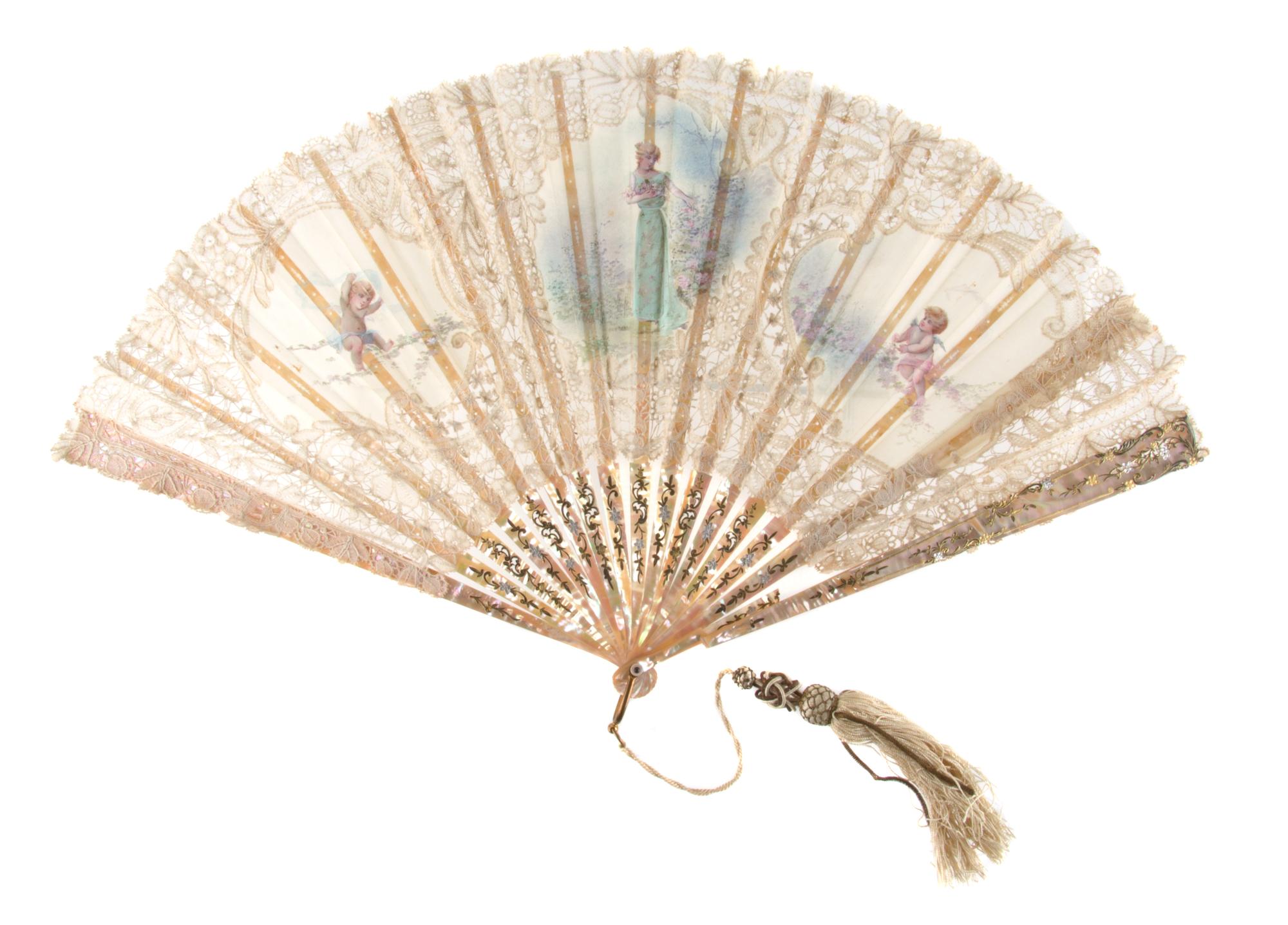 A Group of Three French Mother-of-Pearl and Lace Fans Length of first 10 inches. — 18TH/19TH CENTURY
