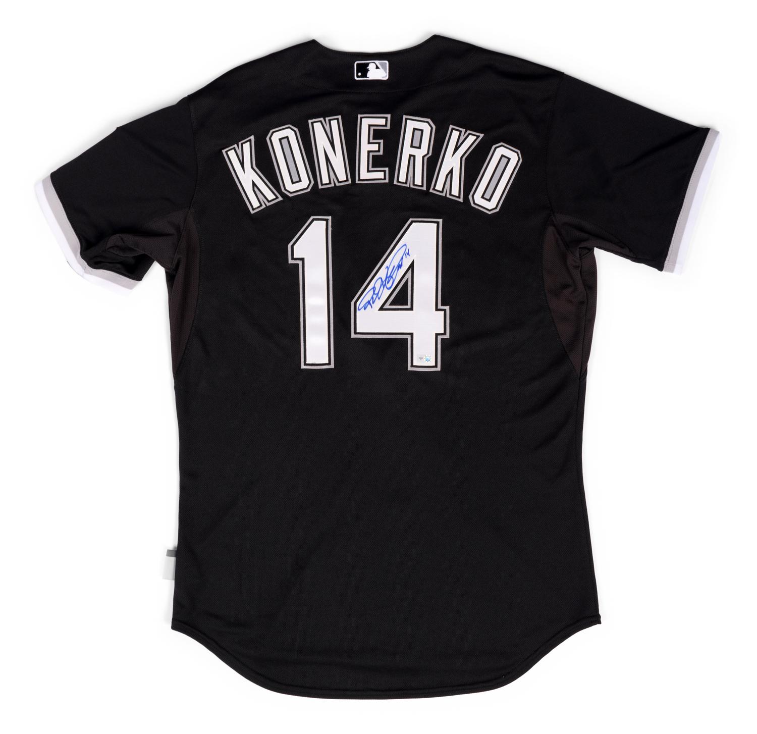 A Group of Three Signed Chicago White Sox Signed Autograph Items (Including Dick Allen and Paul Konerko),