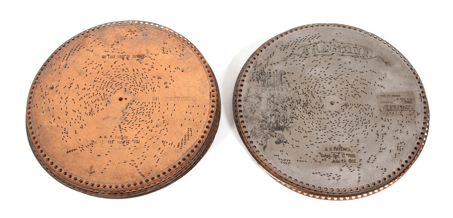 A Regina Mahogany Cased Music Box — LATE 19TH/EARLY 20TH CENTURY