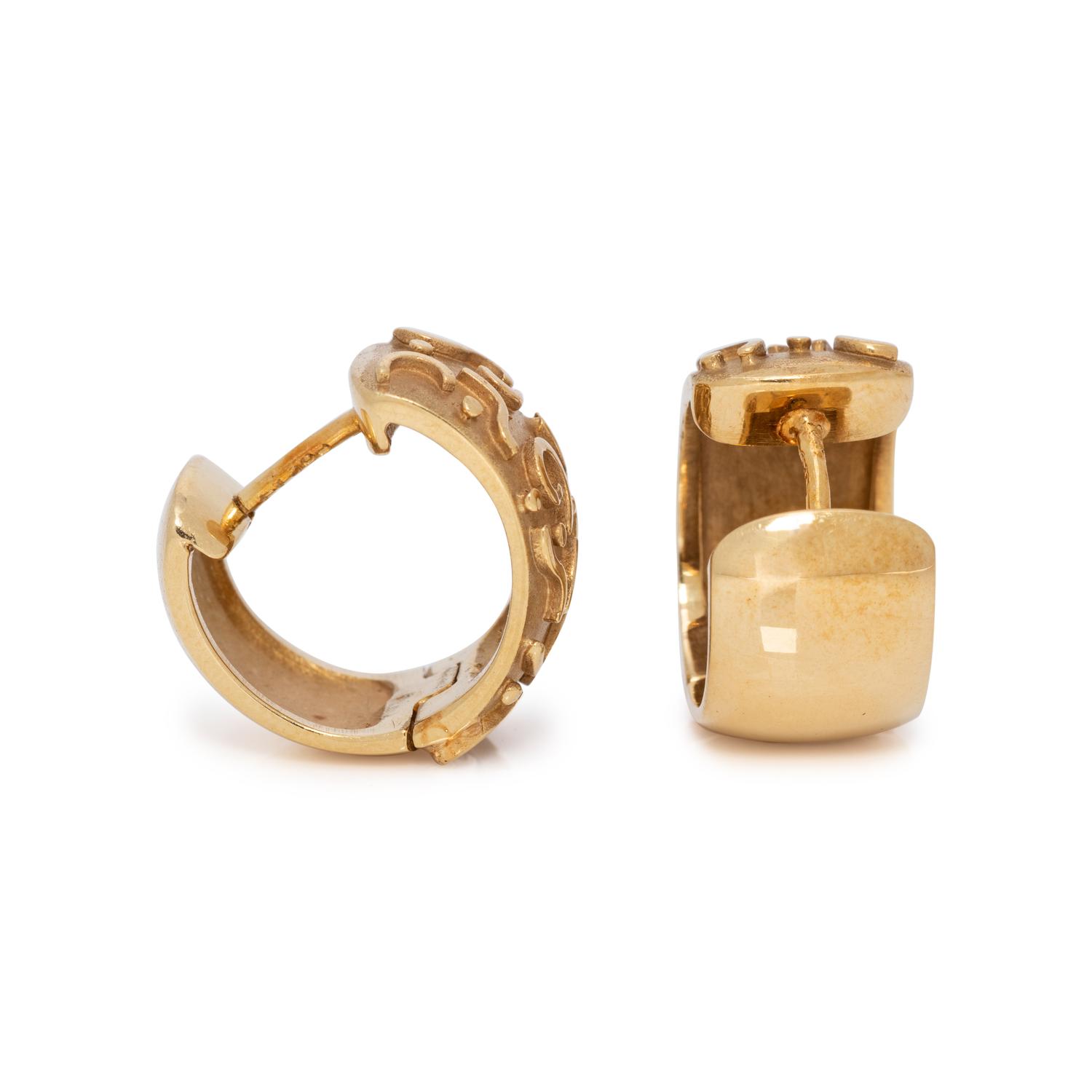 COLLECTION OF YELLOW GOLD EARRINGS