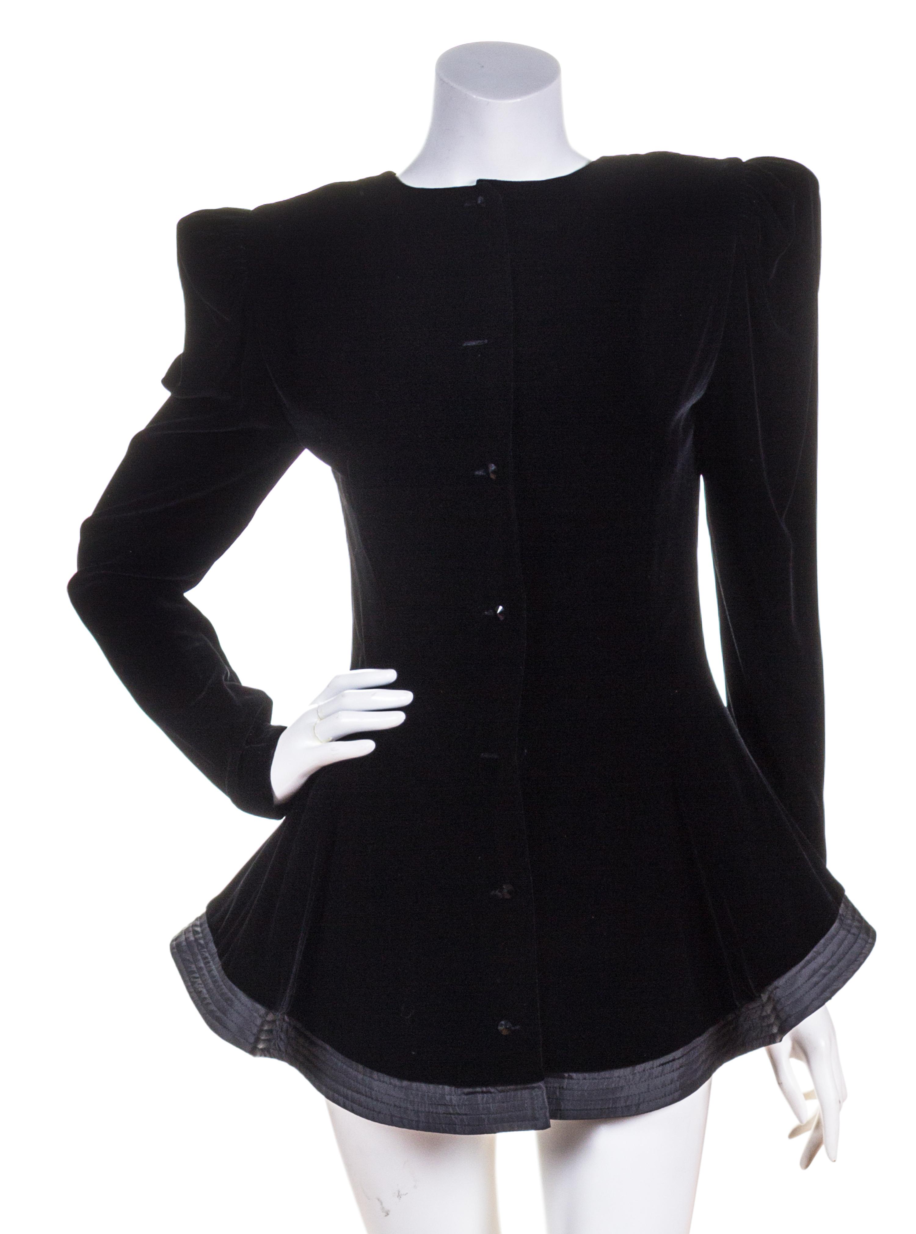 A Wayne Clark Black Velvet Peplum Top, Size 8.