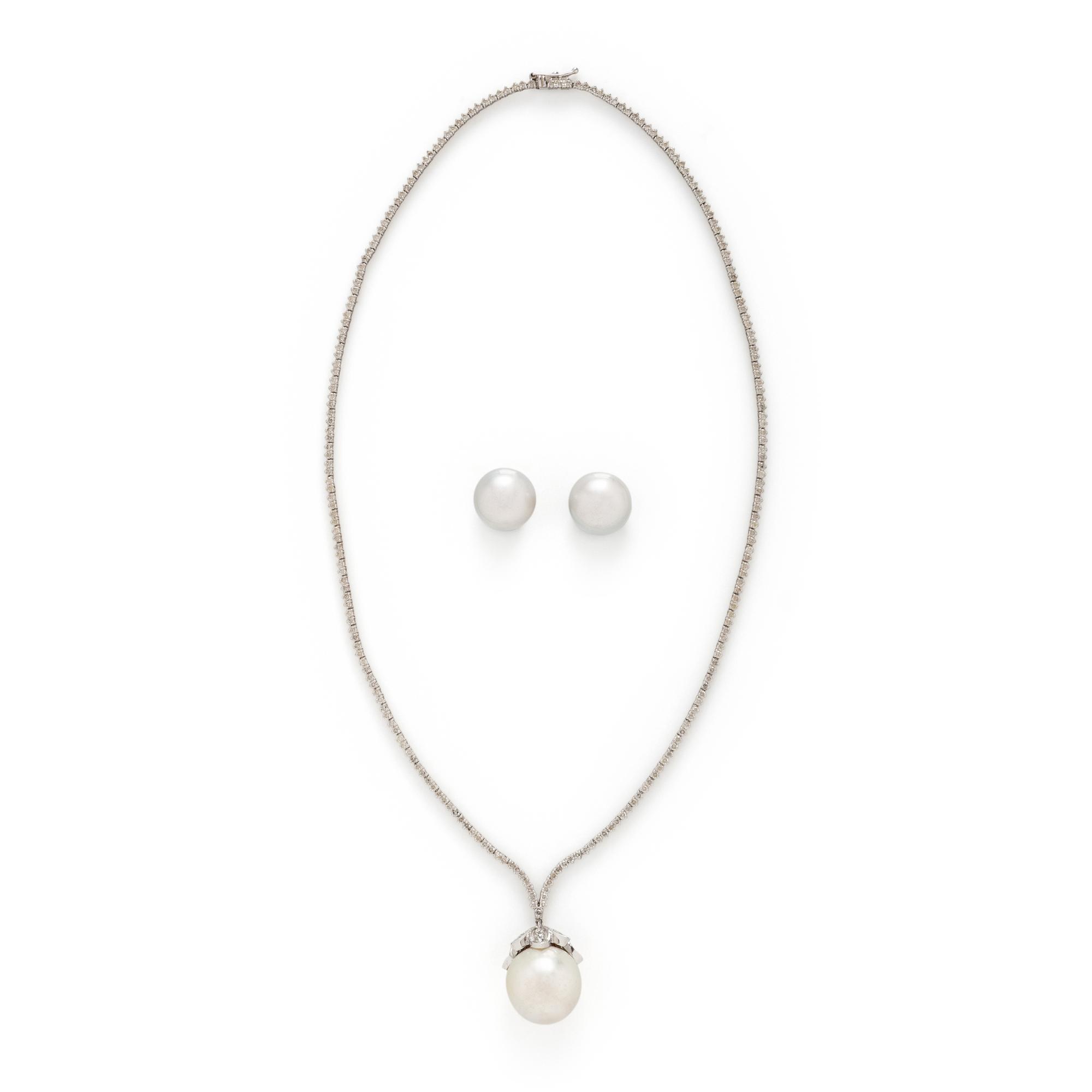 DIAMOND AND CULTURED PEARL NECKLACE AND CULTURED PEARL STUD EARRINGS