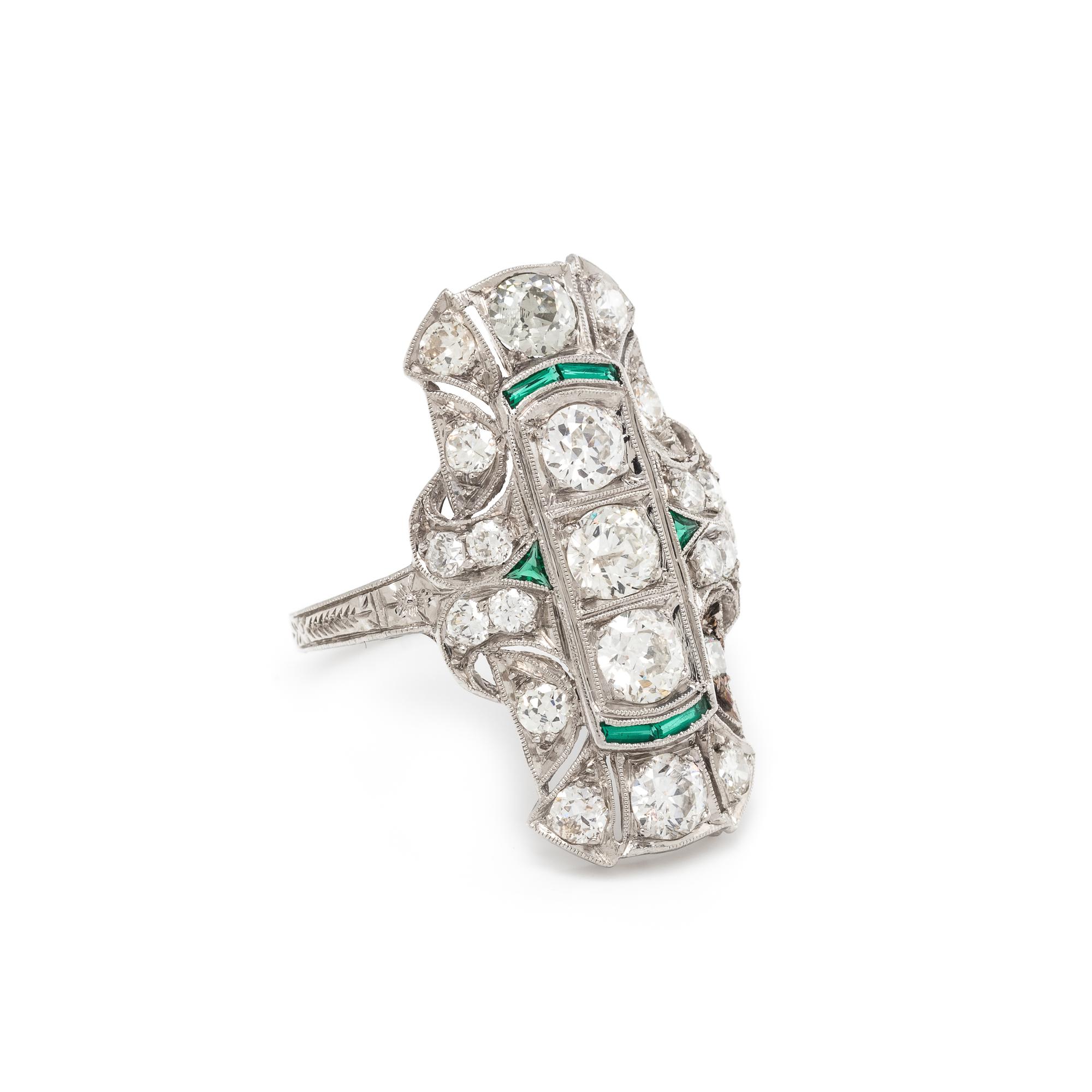 DIAMOND RING