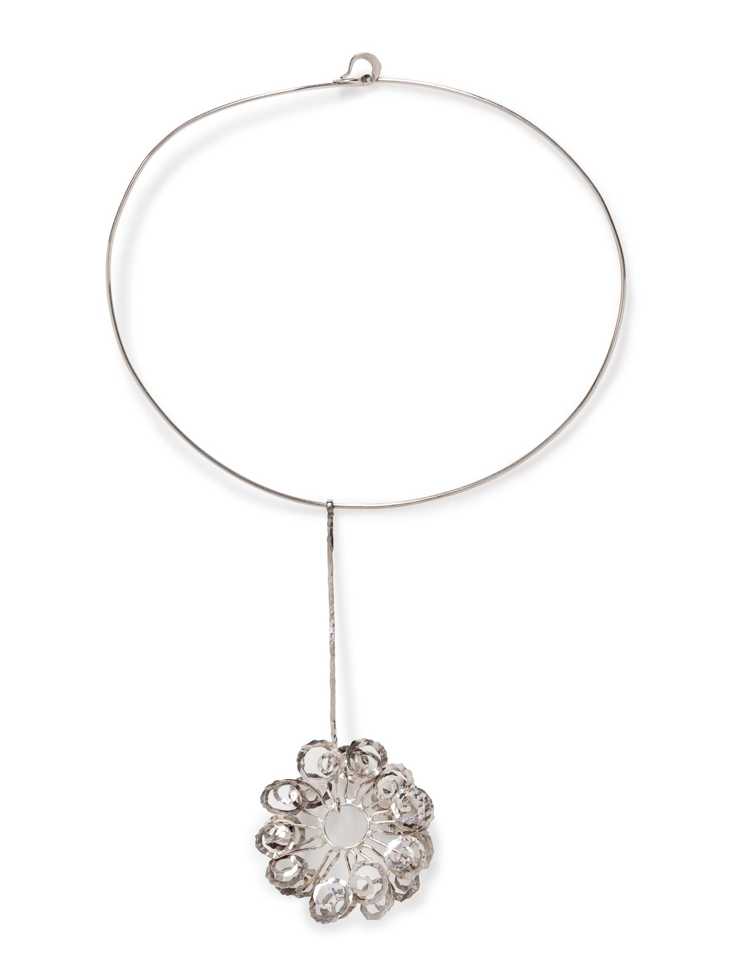 A Sterling Silver Collar Pendant/Necklace, Calf & Dragon,