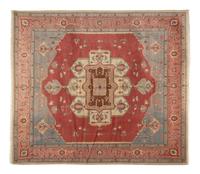 A Serapi Design Wool Rug