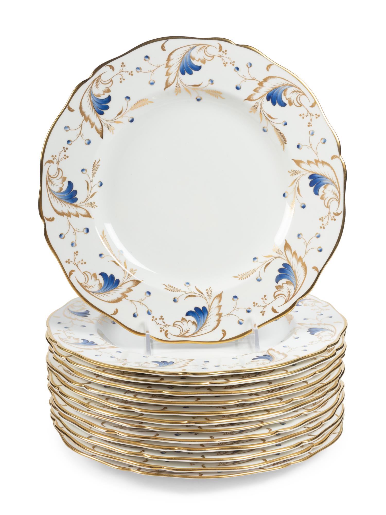 A Grosvenor and Copeland Spode Royce Porcelain Dinner Service