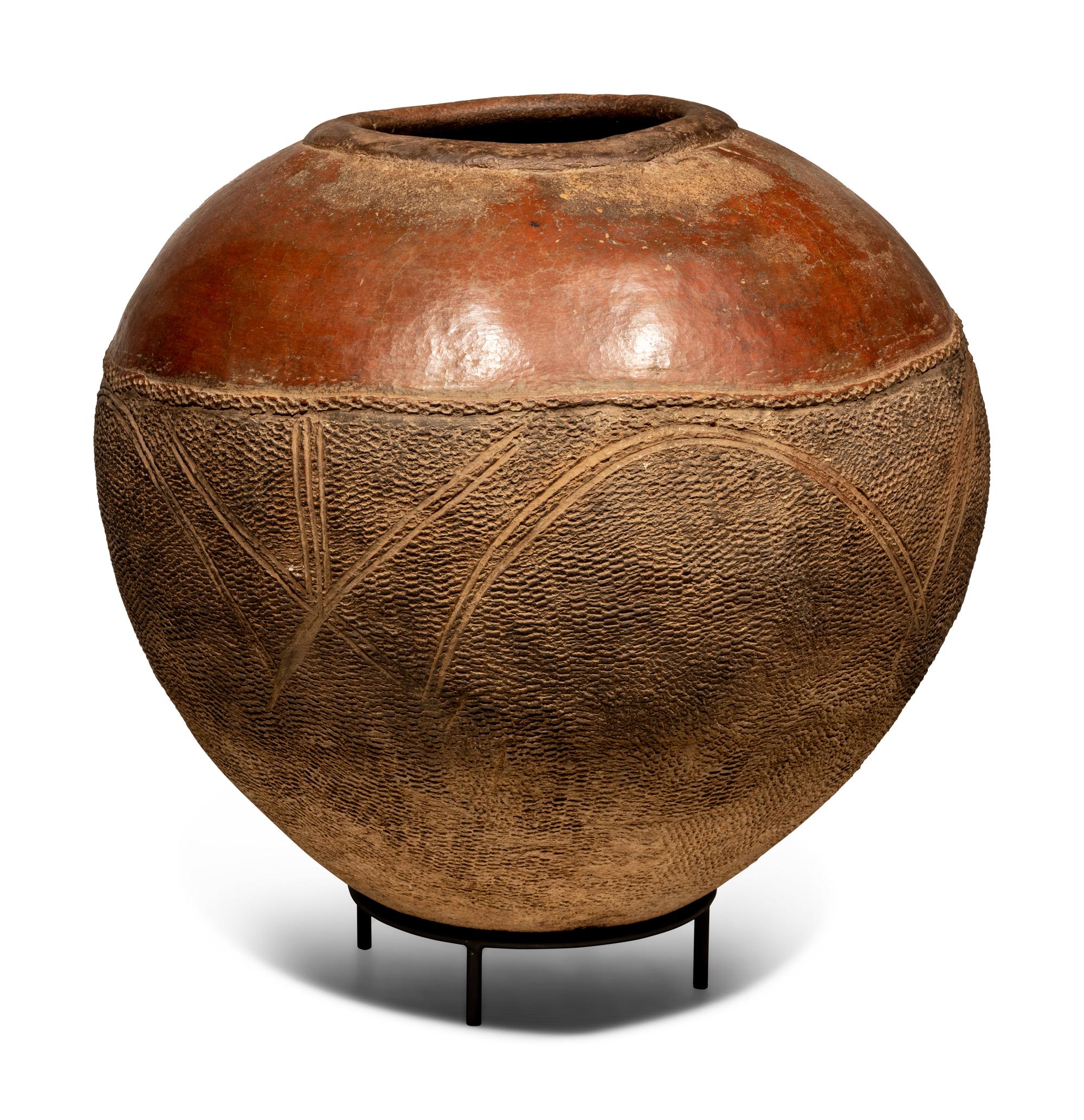 A Bobo Earthenware Storage Container