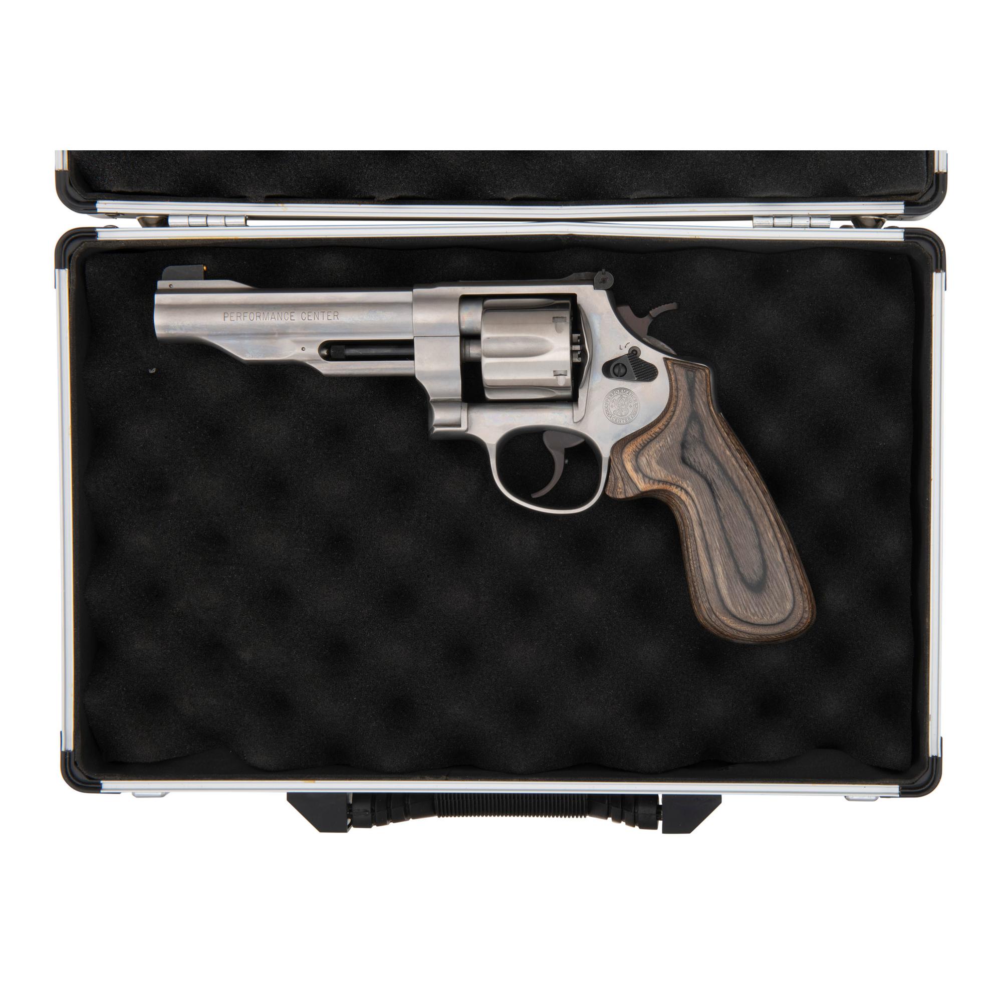 *Smith & Wesson Performance Center Model 625-8 Revolver in Locking Performance Center Case