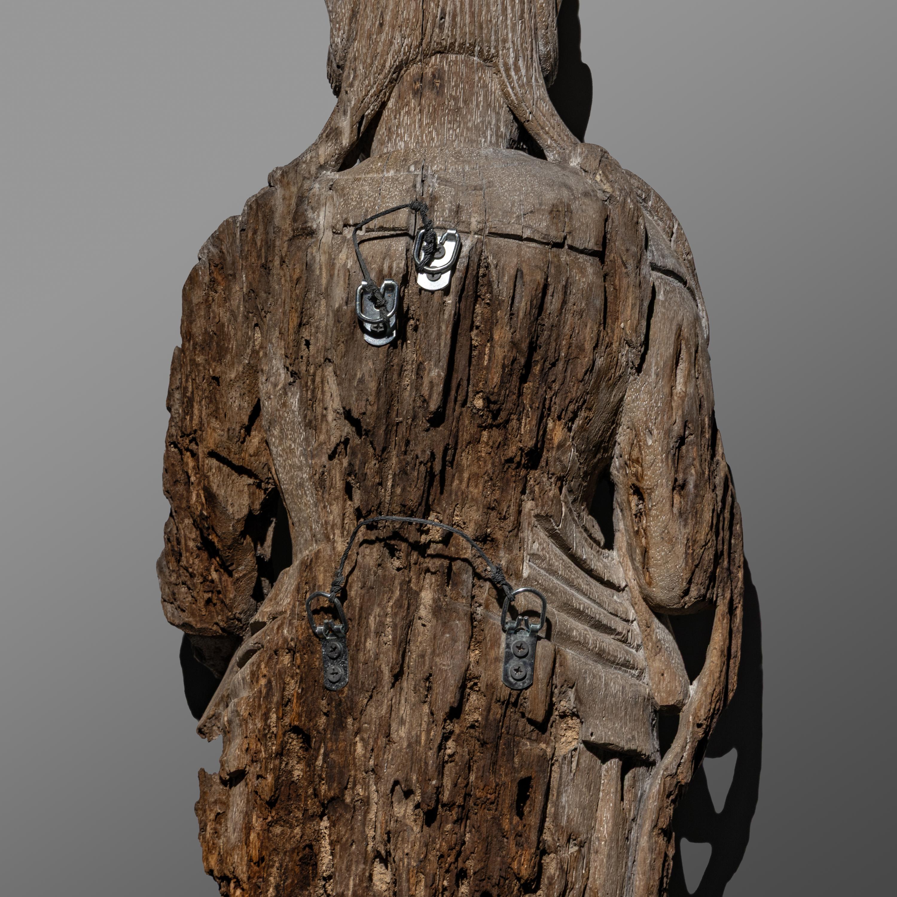 A Chinese Wood Carving of Guanyin Bodhisattva, Yuan Dynasty or Later — 元或以後 木雕觀音像