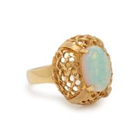 YELLOW GOLD AND OPAL RING