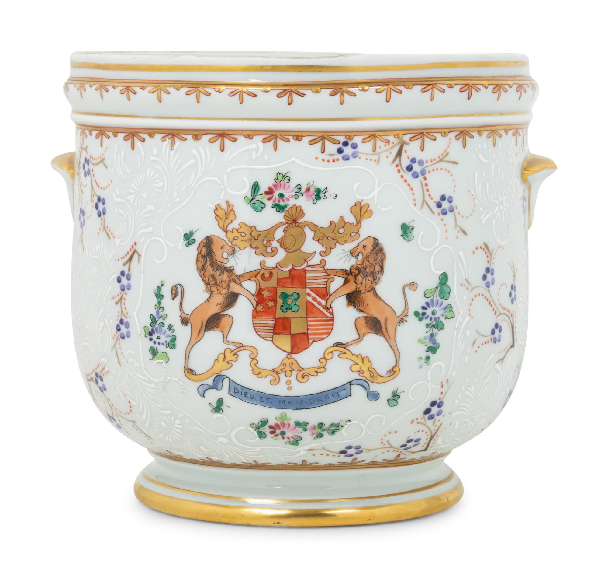 A Samson Porcelain Cache Pot
