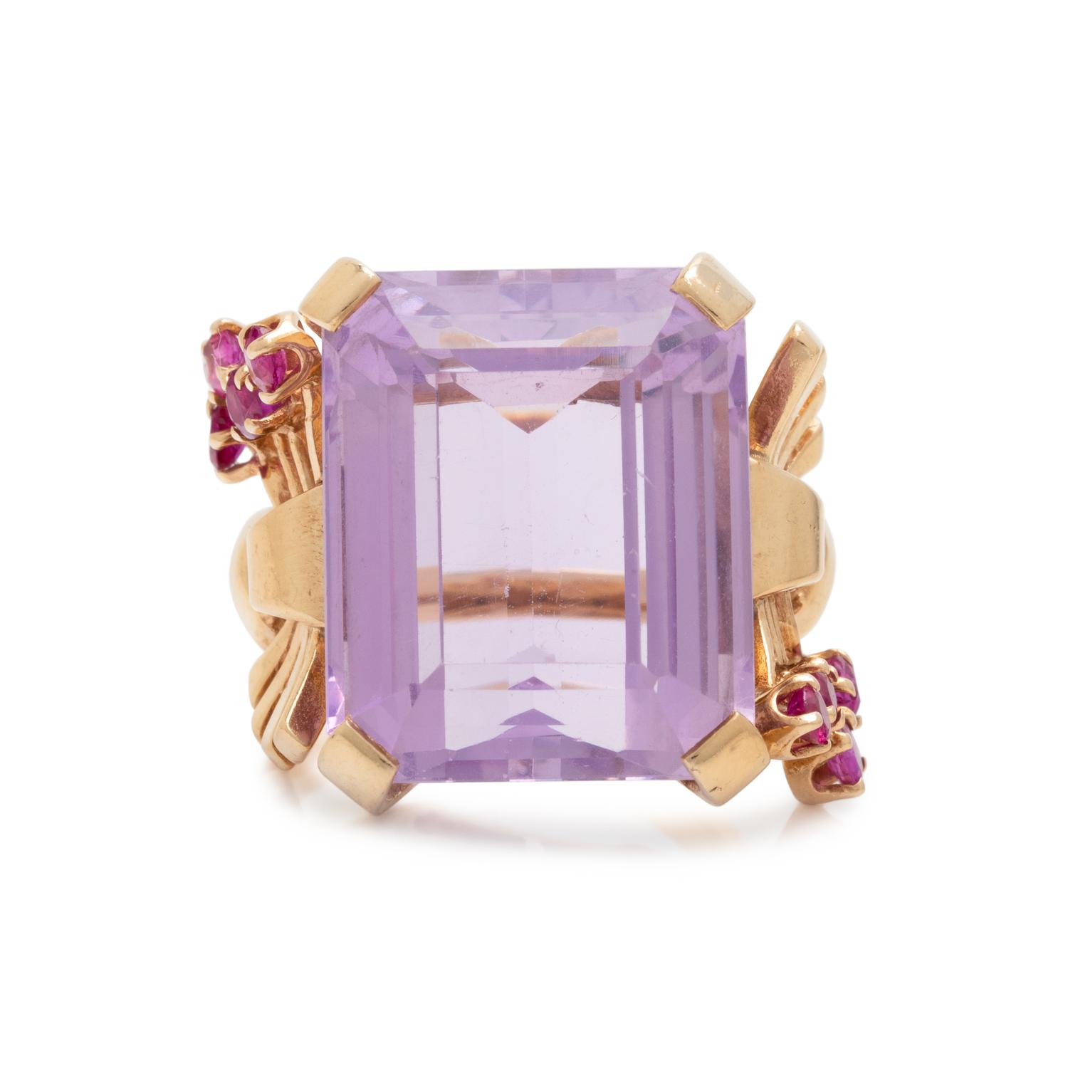 RETRO, AMETHYST AND RUBY RING