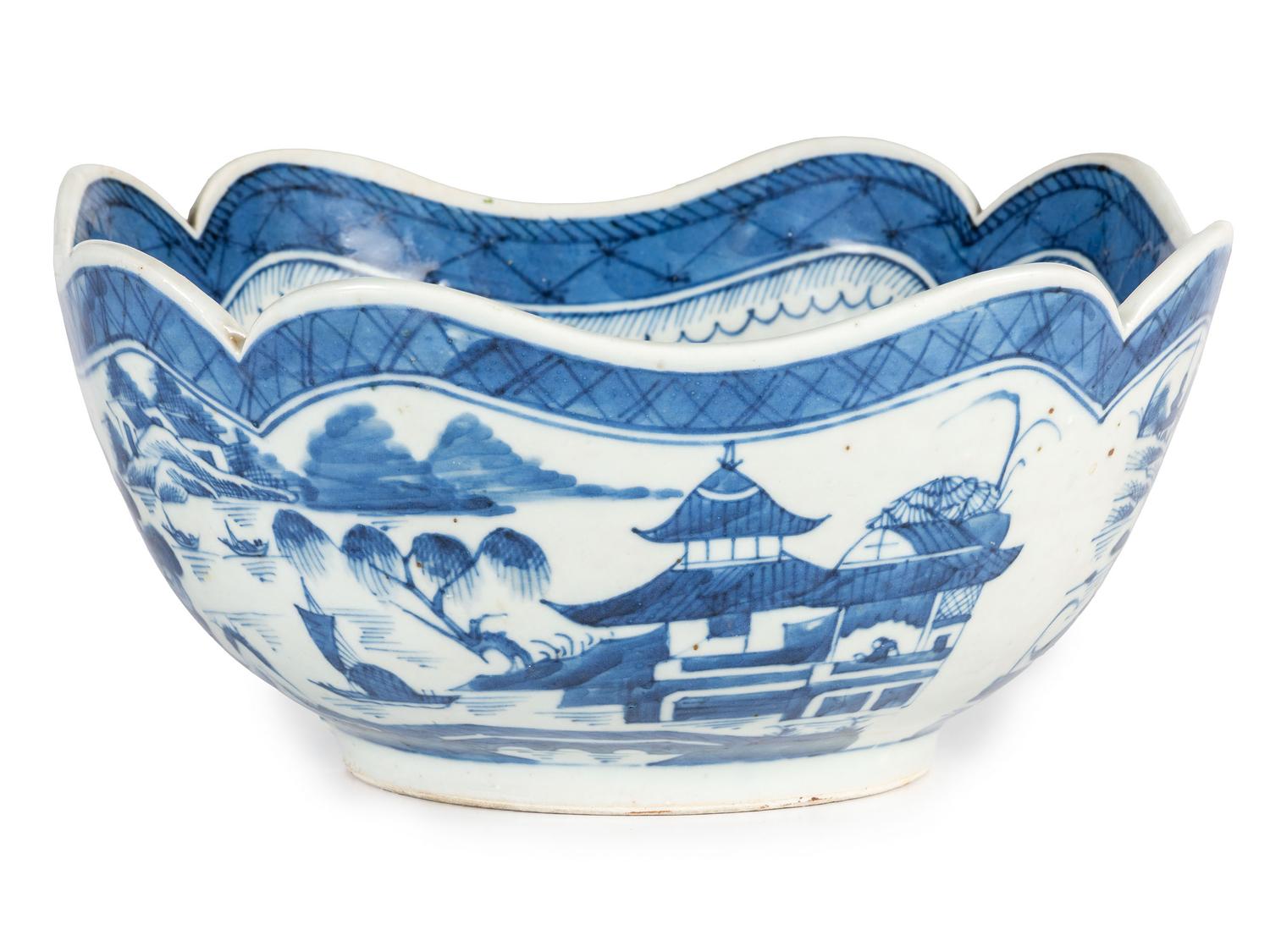 A Canton Export Porcelain Center Bowl