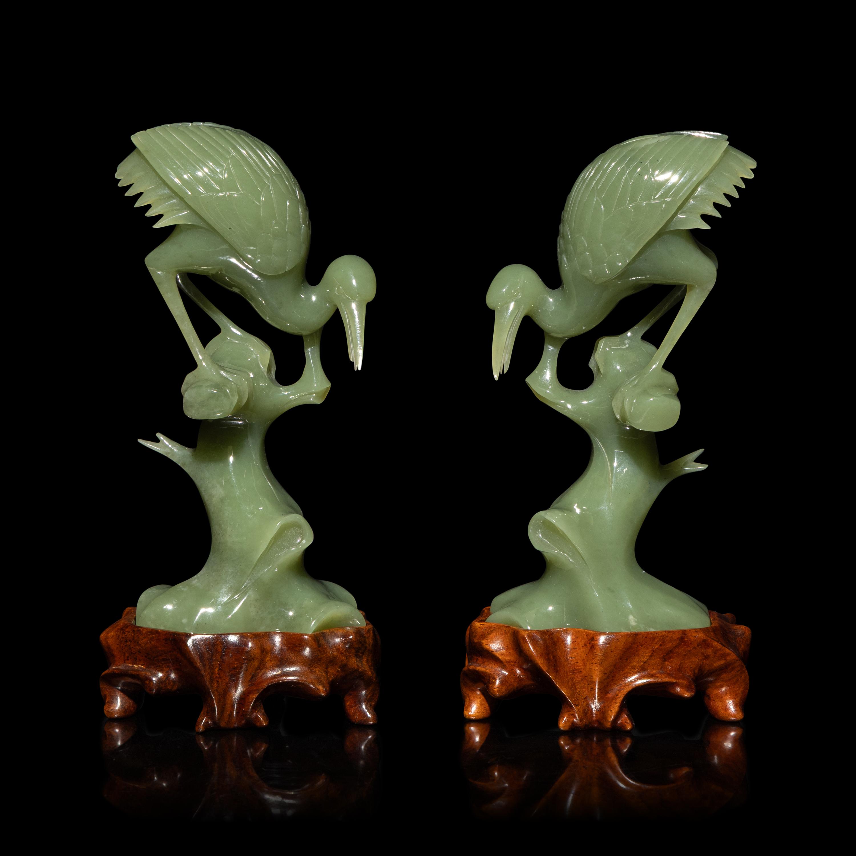A Pair of Chinese Serpentine Figures of Cranes, 20th Century — 近代 青玉瑞鶴一對