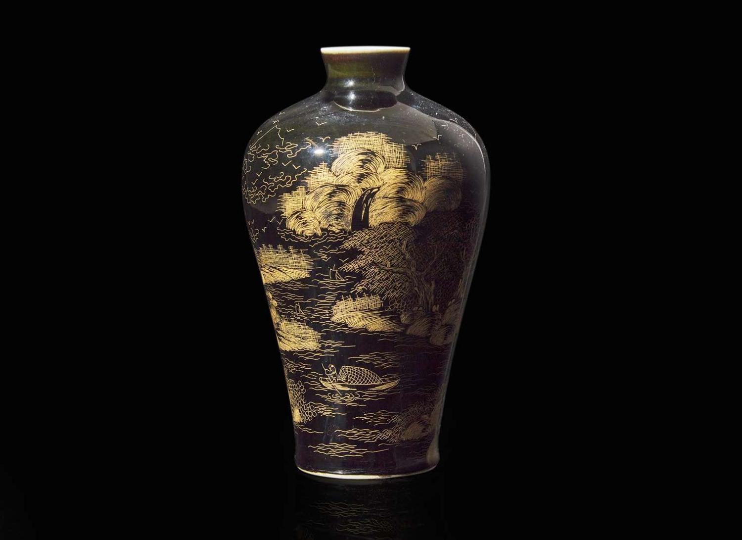 A gilt-incised black monochrome "Landscape" vase, meiping, incised four-character Chuxiu Gong zhi mark 黑地描金刻劃山水梅瓶 儲秀宮四字款
