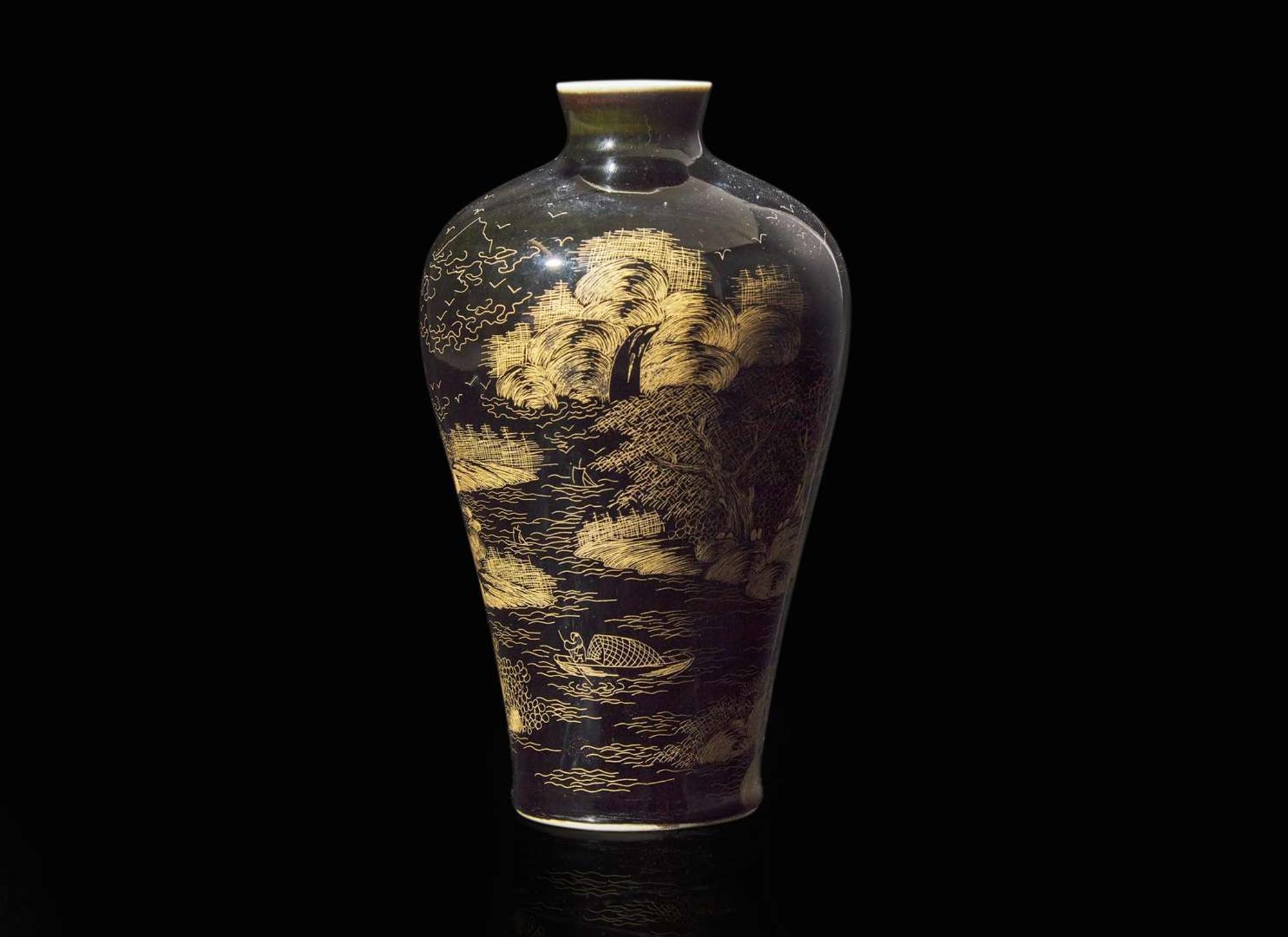 A gilt-incised black monochrome "Landscape" vase, meiping, incised four-character Chuxiu Gong zhi mark 黑地描金刻劃山水梅瓶 儲秀宮四字款