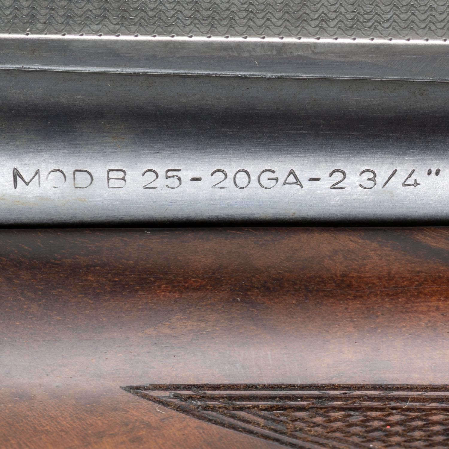 *Browning Superposed B 25 20 Gauge Shotgun with C2G Engraving by Paul Dubois in Travel Case