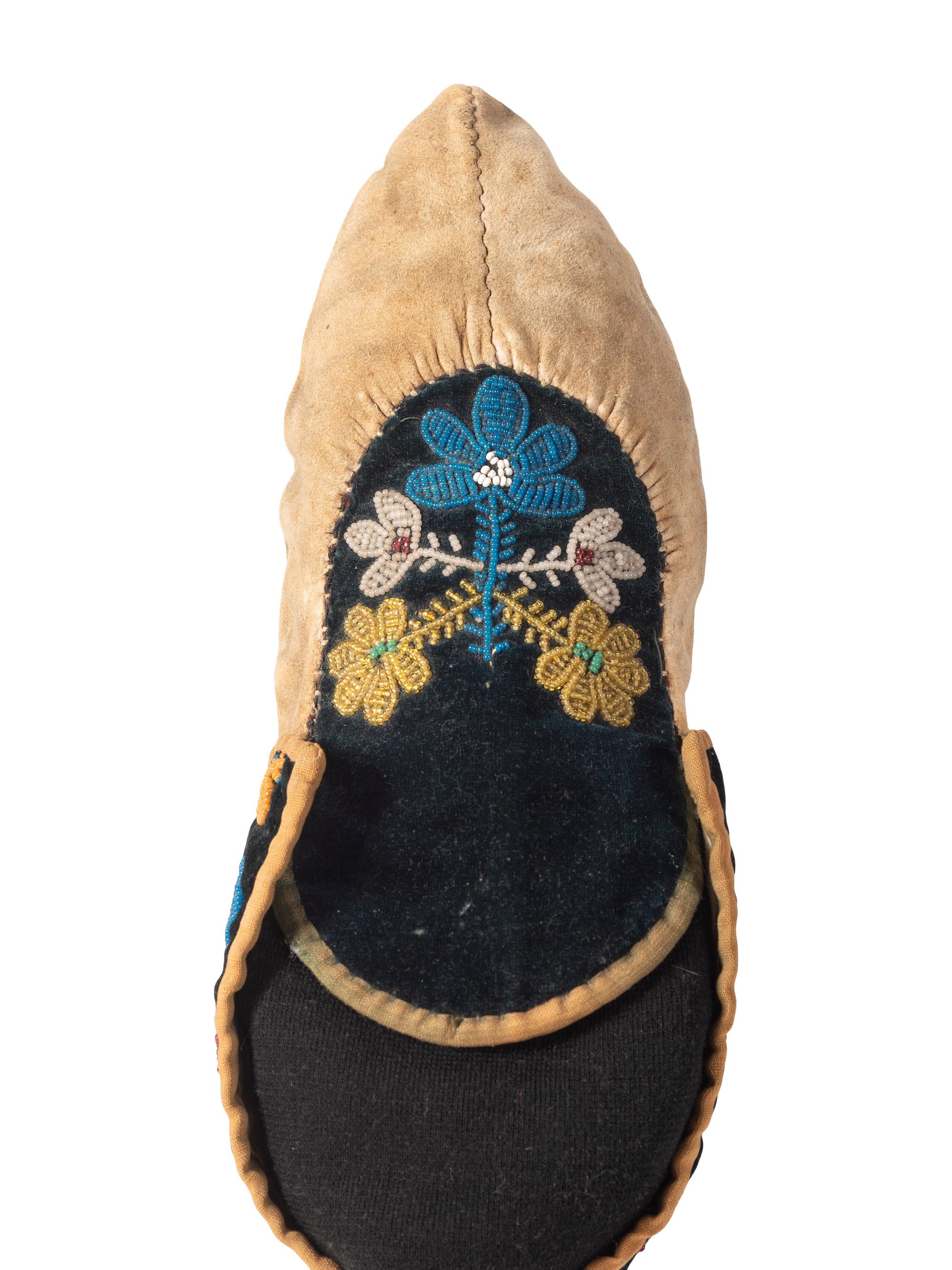 Anishinaabe Beaded Hide Moccasins