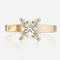 A diamond solitaire