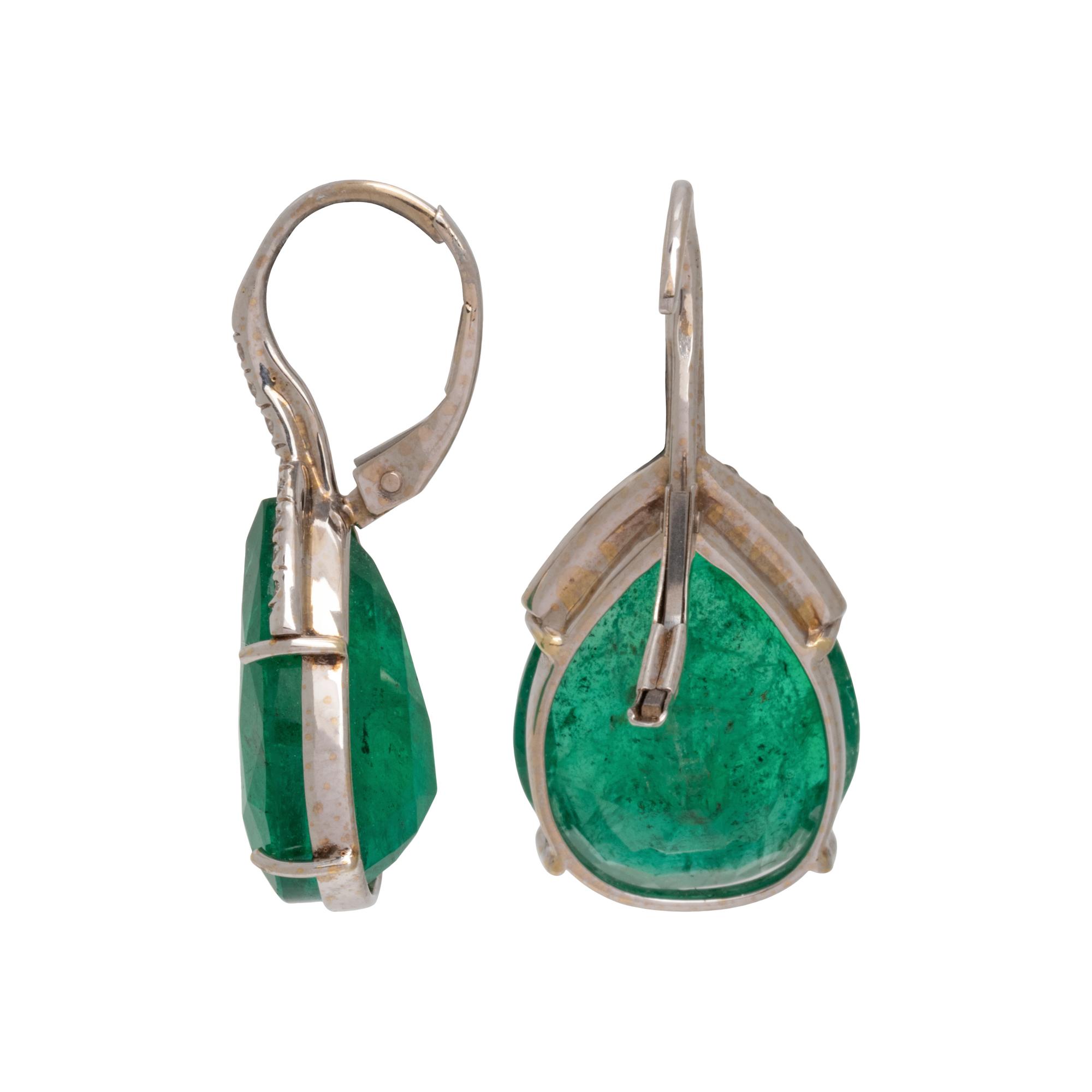 EMERALD AND DIAMOND EARRINGS