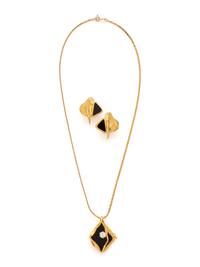 ROSS COPPELMAN, COLLECTION OF YELLOW GOLD, ONYX AND DIAMOND JEWELRY