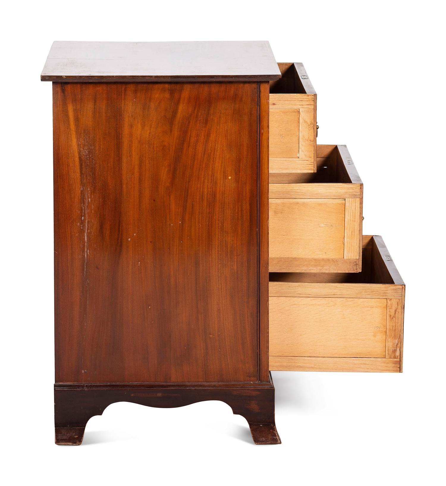 A Federal Style Inlaid Mahogany Chest of Drawers
