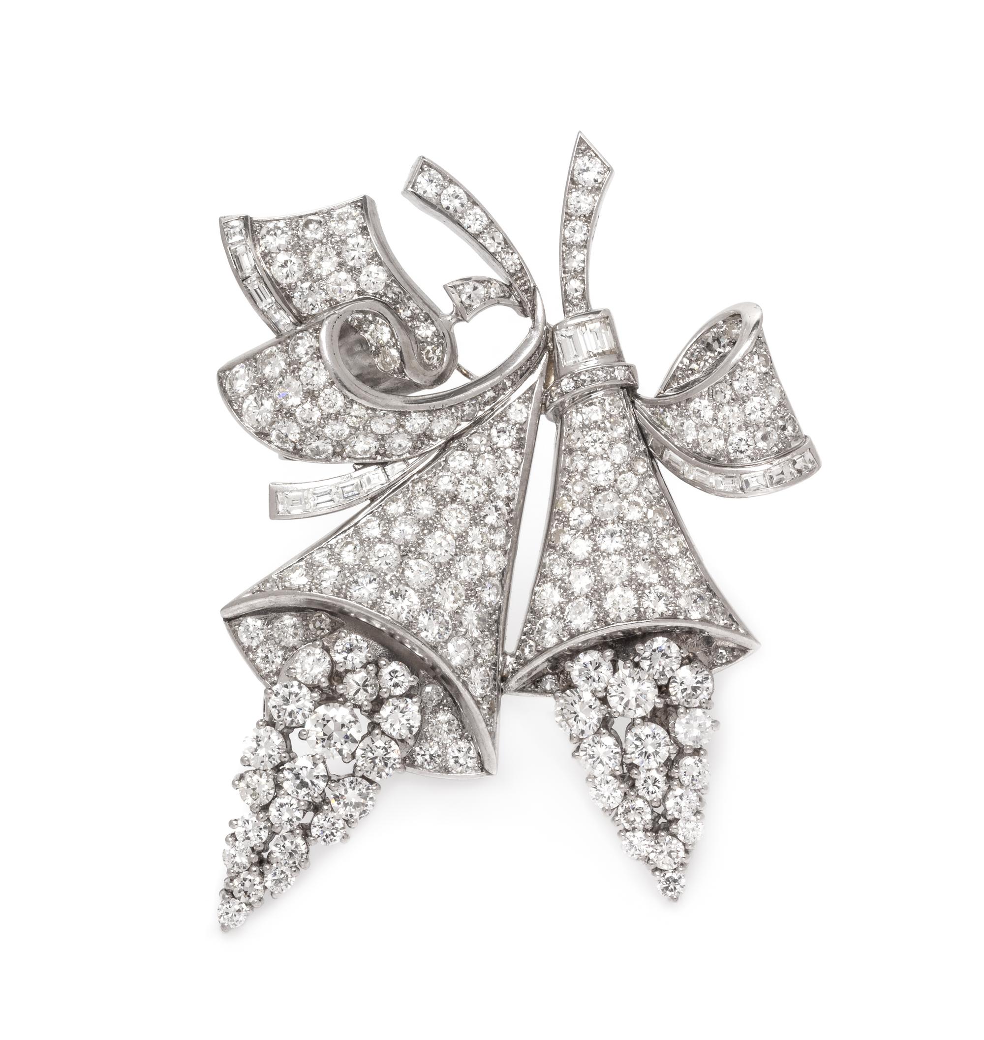 A Platinum and Diamond Brooch, 20.85 dwts.