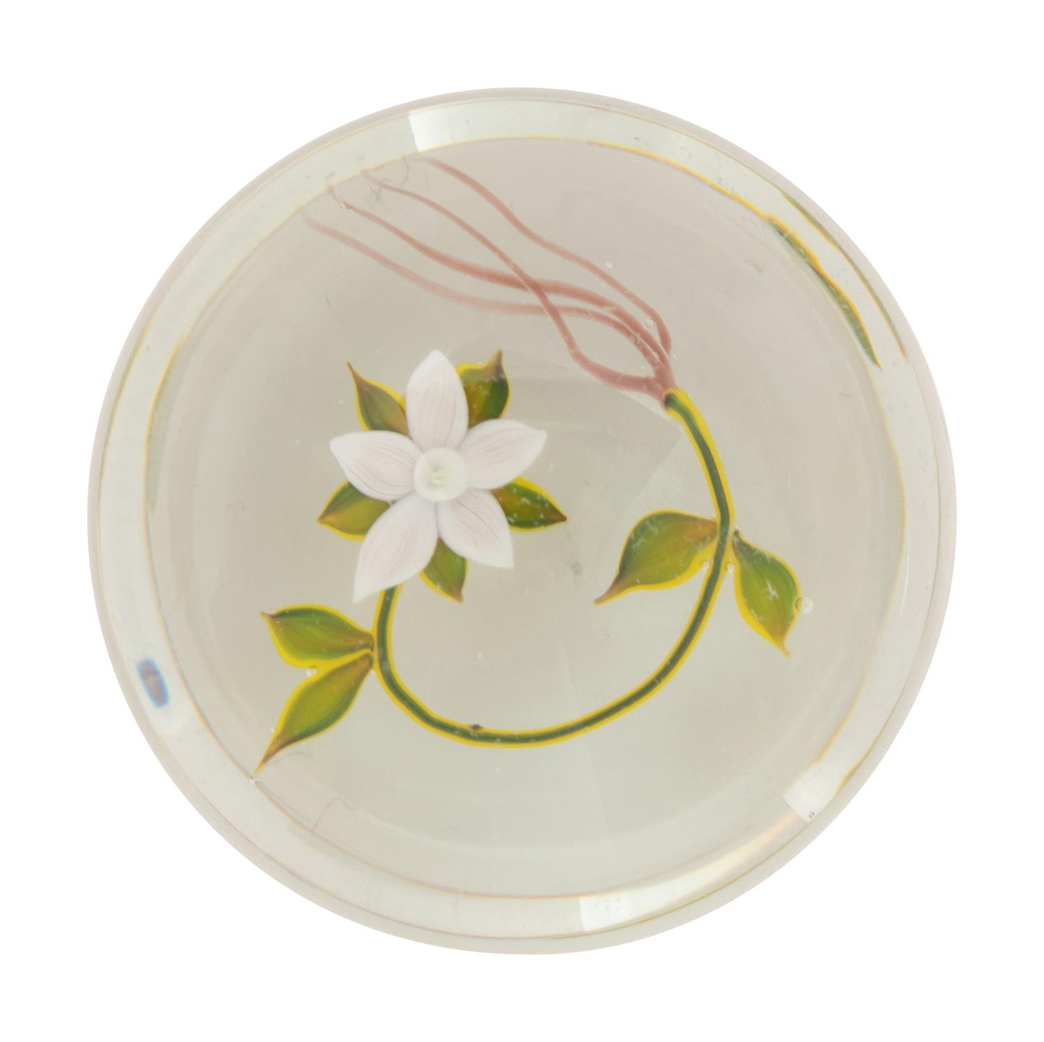 A Paul Stankard White Flower Botanical Glass Paperweight