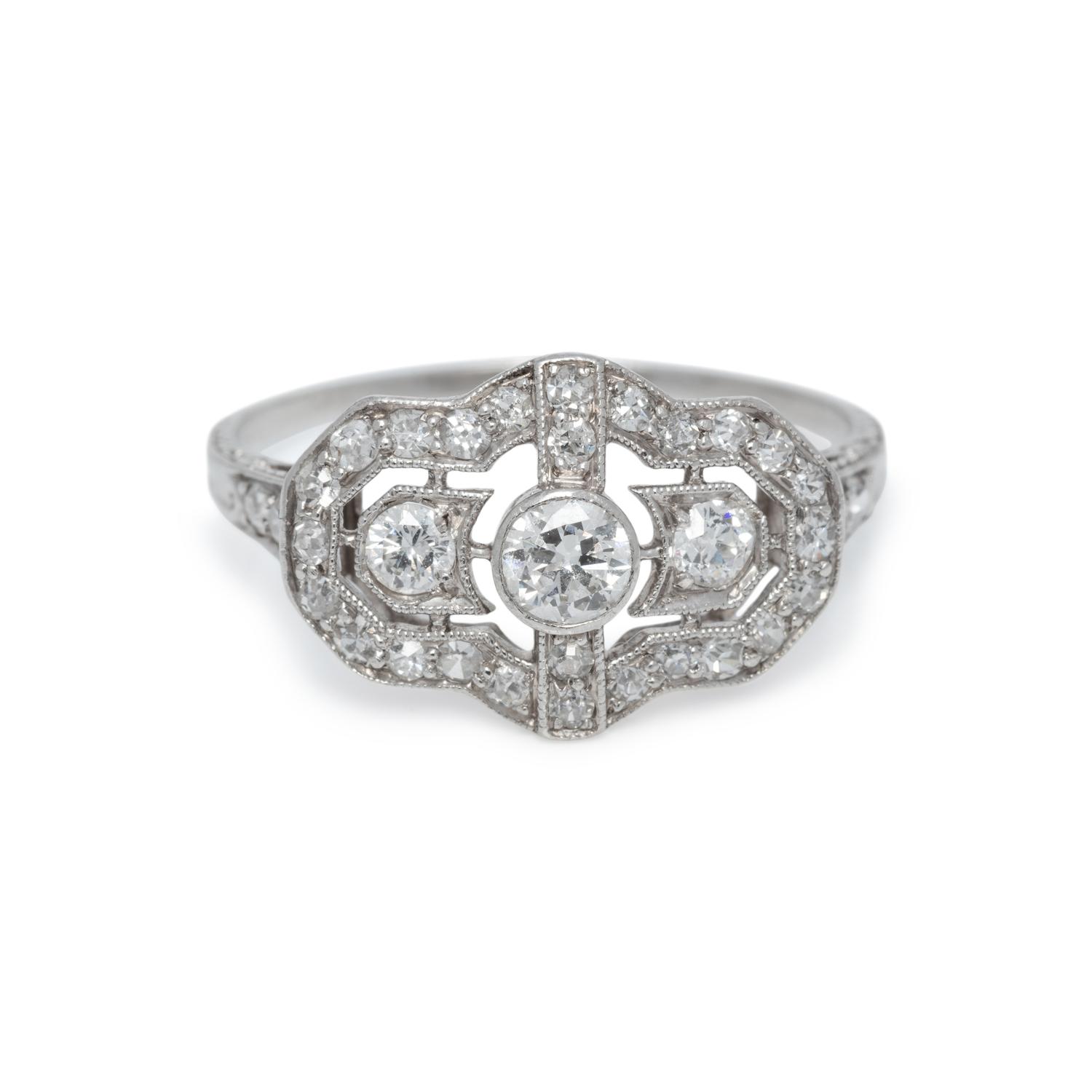 DIAMOND RING