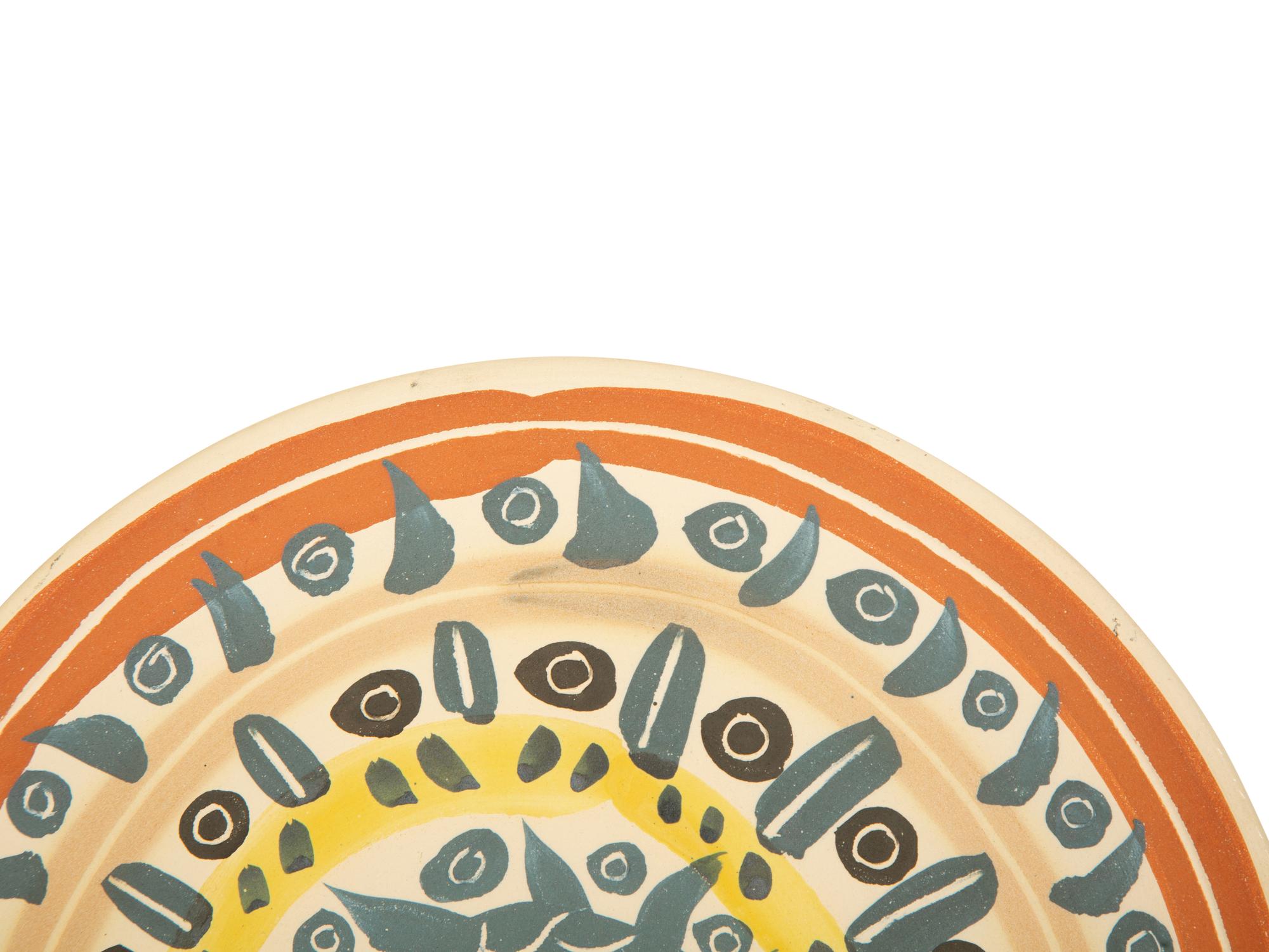 Motif spiralé (A.R. 404)