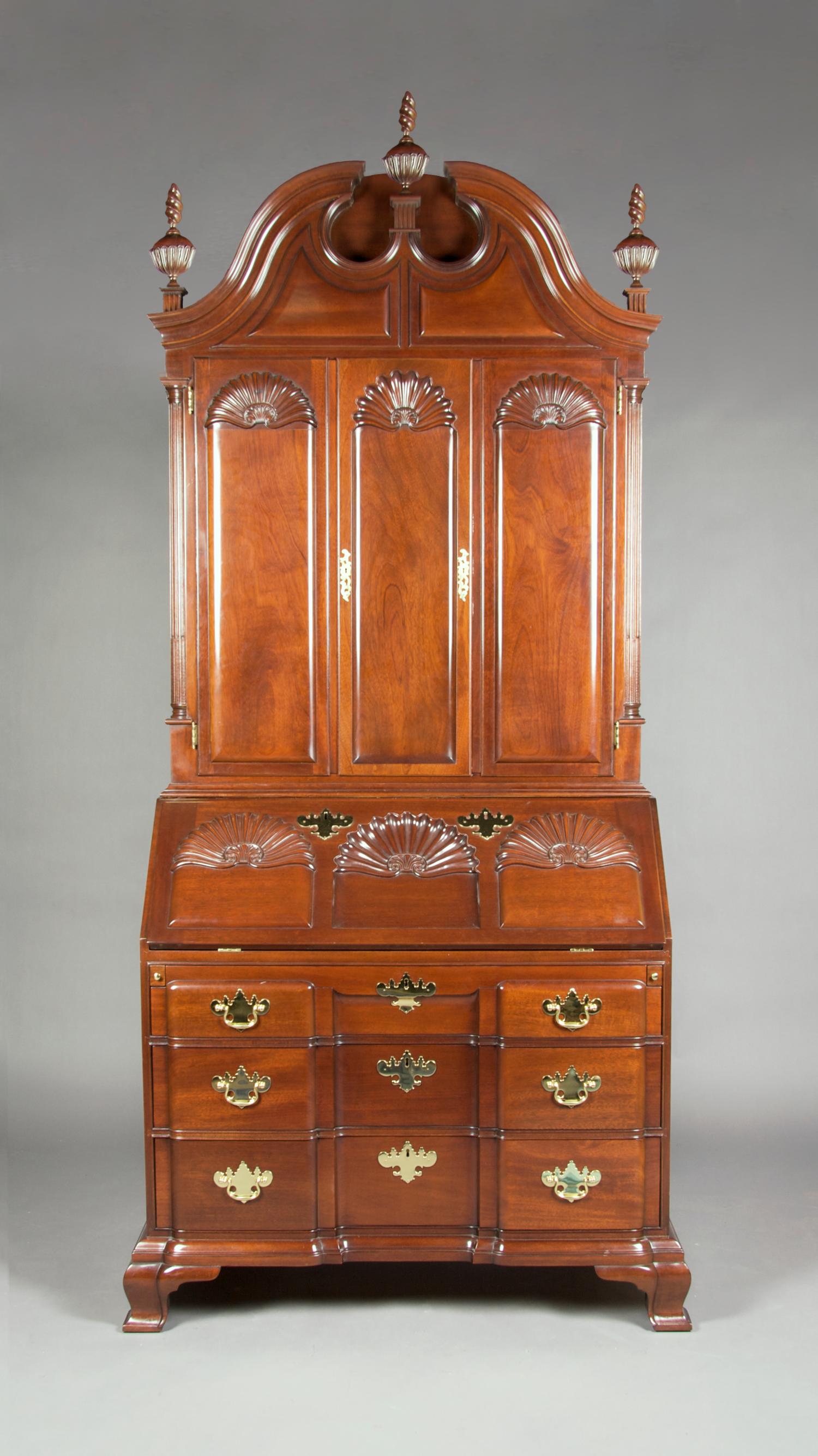 An American Mahogany Bookcase Secretary, Kindel Winterthur, Height 94 x width 46 x depth 26 inches.