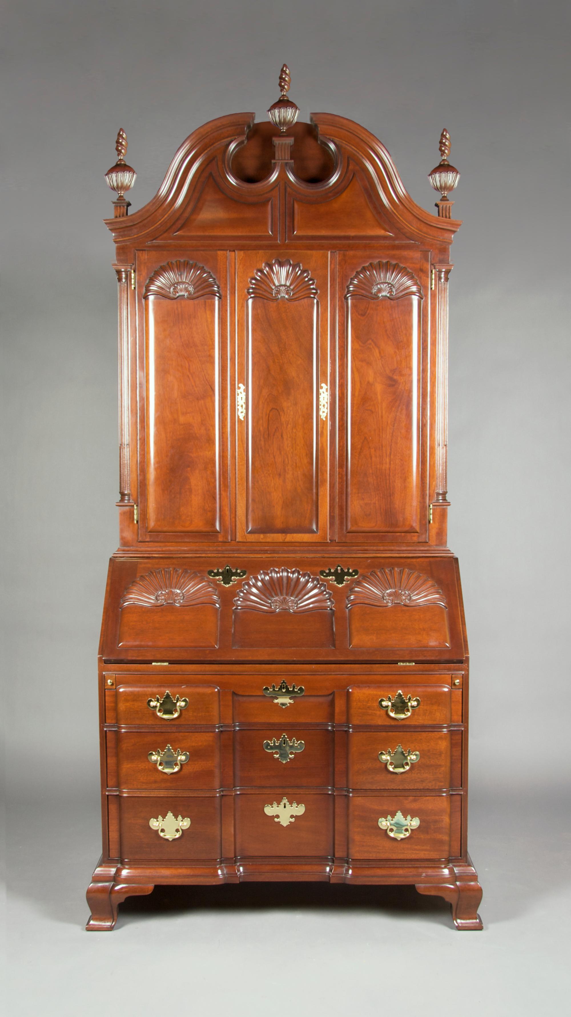 An American Mahogany Bookcase Secretary, Kindel Winterthur, Height 94 x width 46 x depth 26 inches.