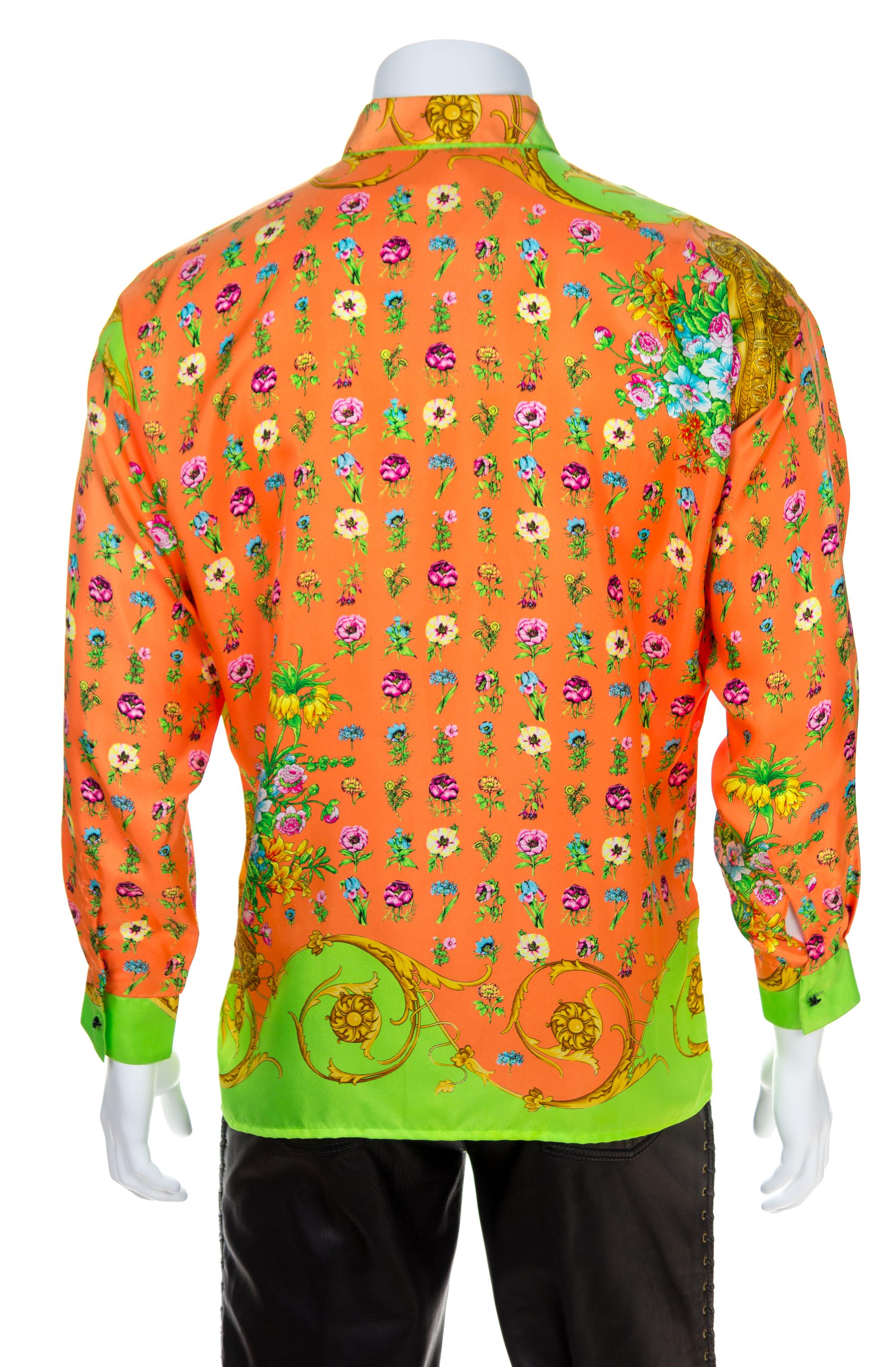 A Gianni Versace Silk Print Shirt, Size 46.
