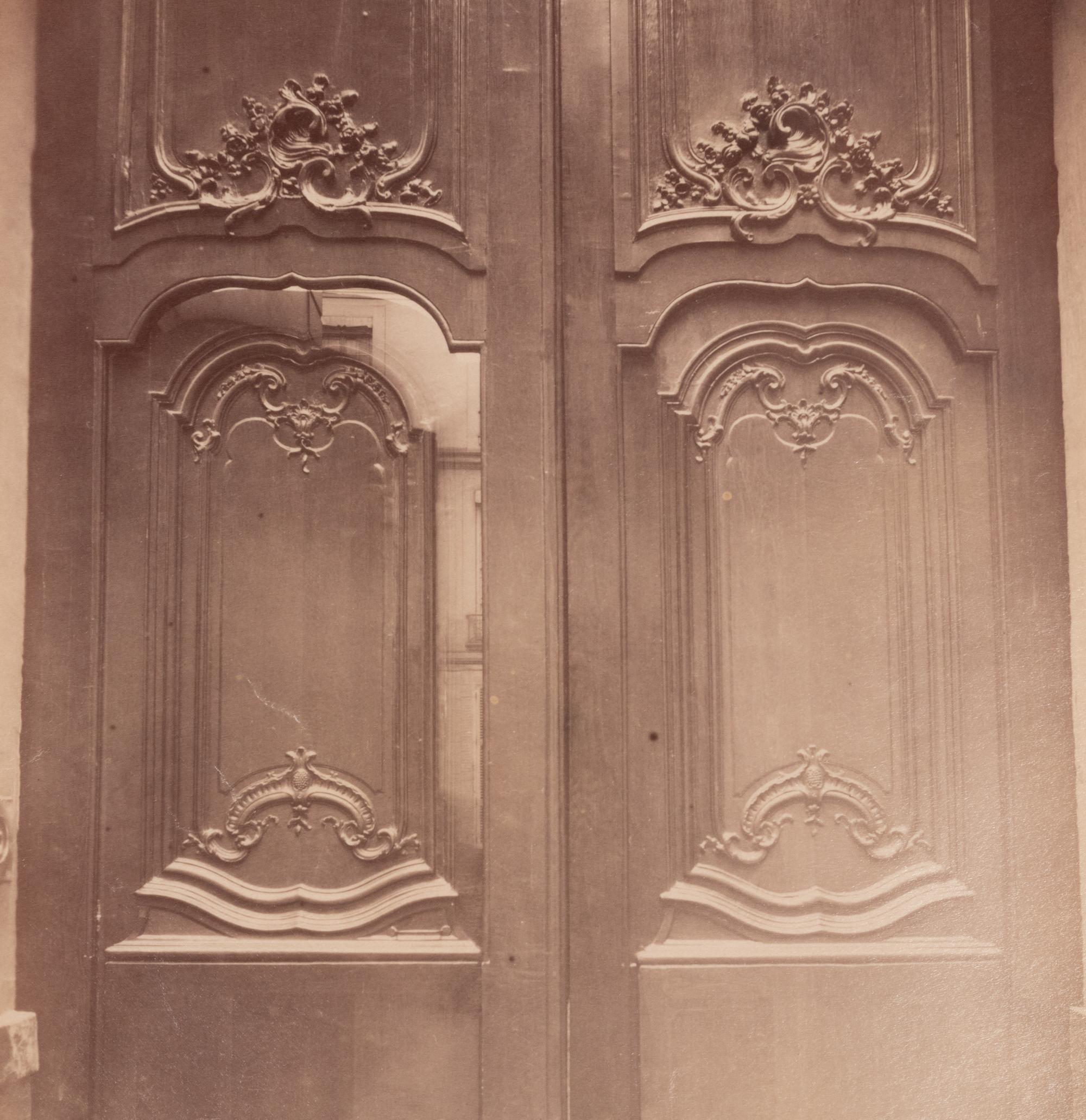 A group of three photographs ( Hôtel de la Comtess de Verrue, rue du Regard , 1899; Hôtel de Gouffier, rue de Varenne 56 , 1899-1900; Hôtel d'Argouges, rue Seguier 16 , 1900)