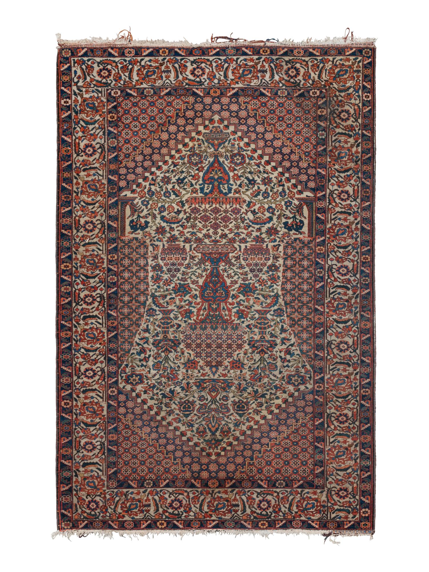 A Kashan Rug — CIRCA 1920