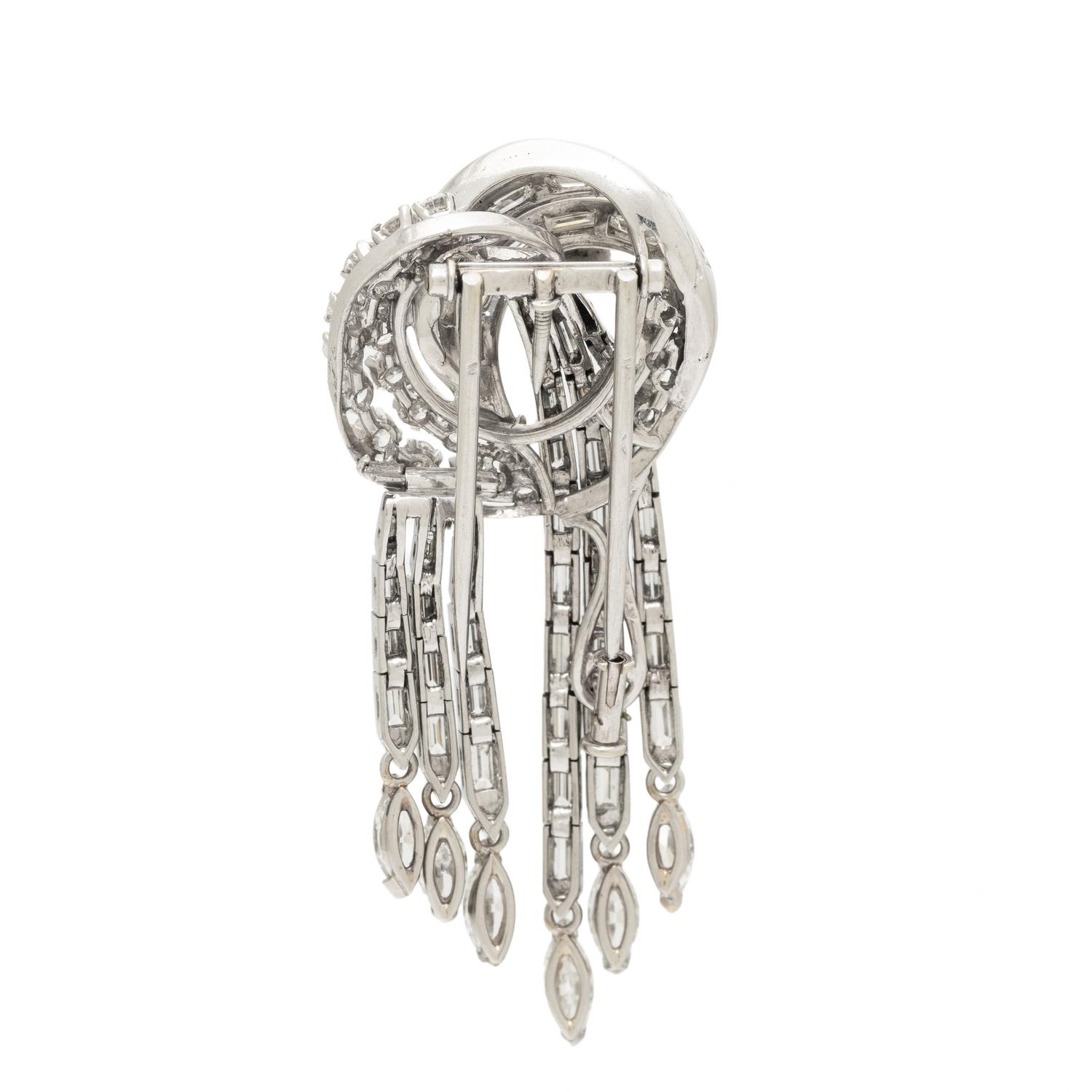 FRENCH, DIAMOND AND PLATINUM KNOT BROOCH