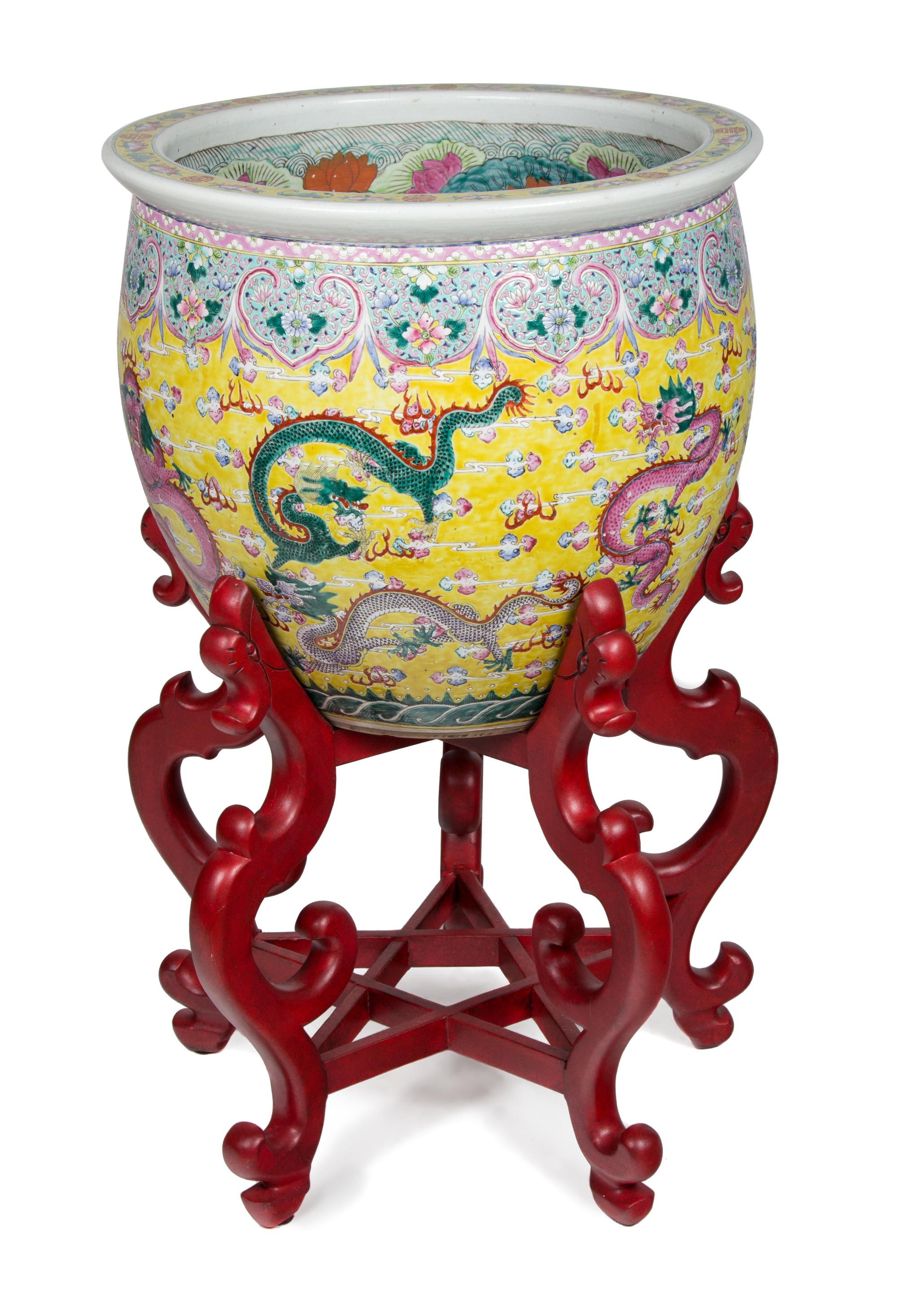 A Chinese Export Porcelain Jardinière Jardinière height 19 x diameter 21 1/2 inches, stand height 23 1/2 inches. — 20TH CENTURY