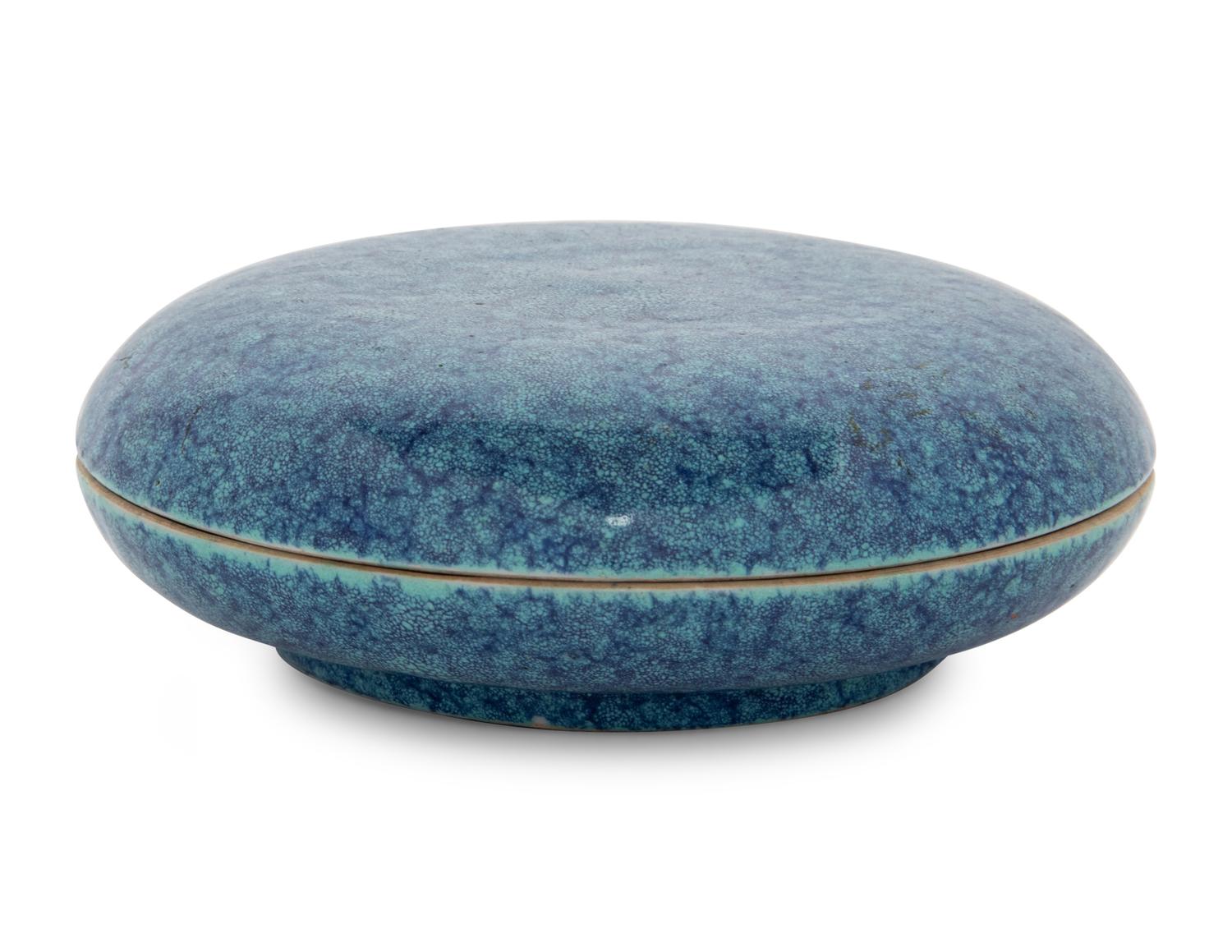 A Robin's Egg Glazed Porcelain Covered Box