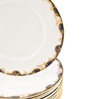 A Set of Eighteen Mintons Versailles Porcelain Dinner Plates