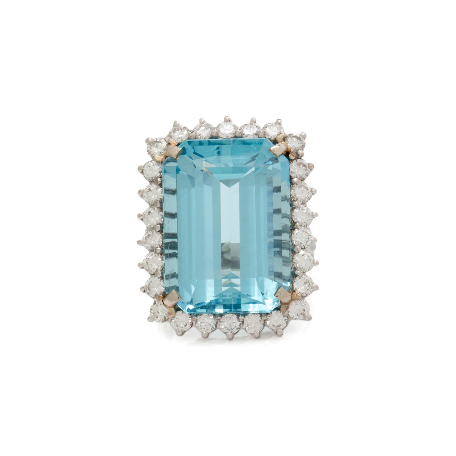 AQUAMARINE AND DIAMOND RING