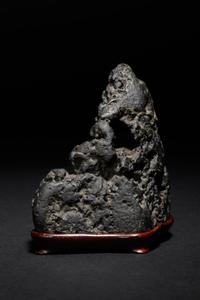 A Small Lingbi Scholar's Rock