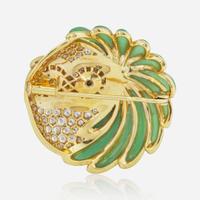 An 18K Yellow Gold, Green Onyx, and Diamond Owl Brooch French