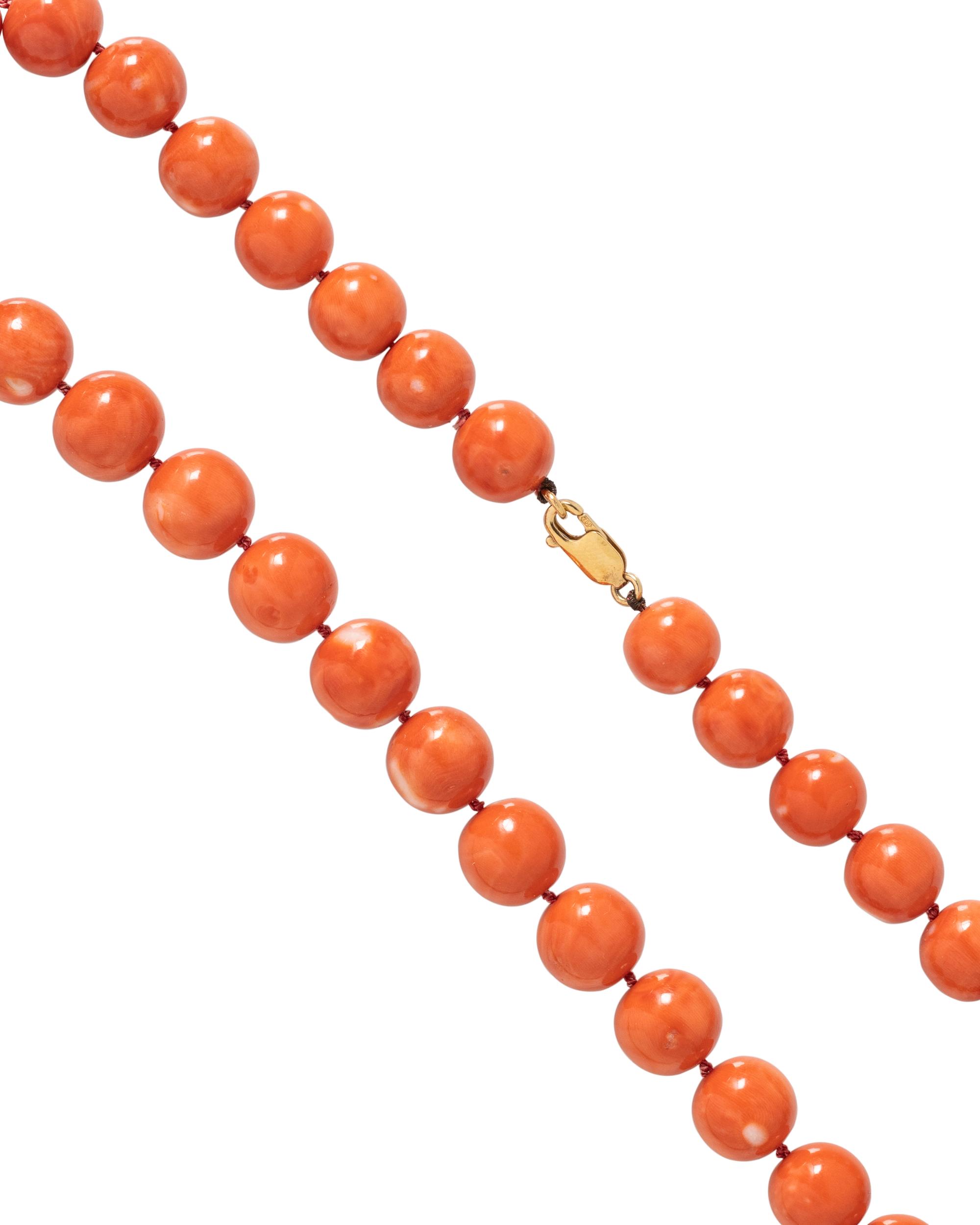 YELLOW GOLD AND CORAL BEAD SUITE