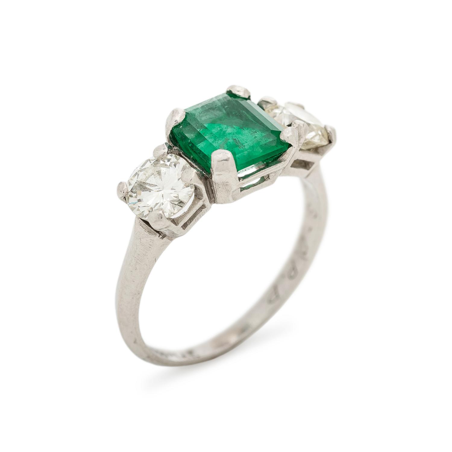 EMERALD AND DIAMOND RING