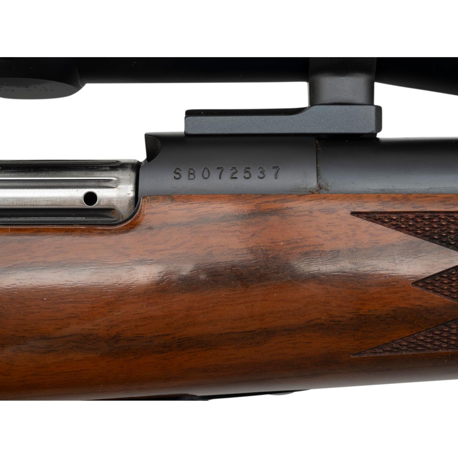 *Weatherby Mark V Deluxe in .300 Wby. Mag. with Heavy Barrel and Leupold Scope