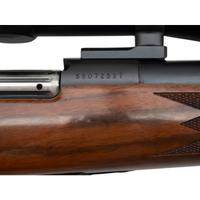 *Weatherby Mark V Deluxe in .300 Wby. Mag. with Heavy Barrel and Leupold Scope
