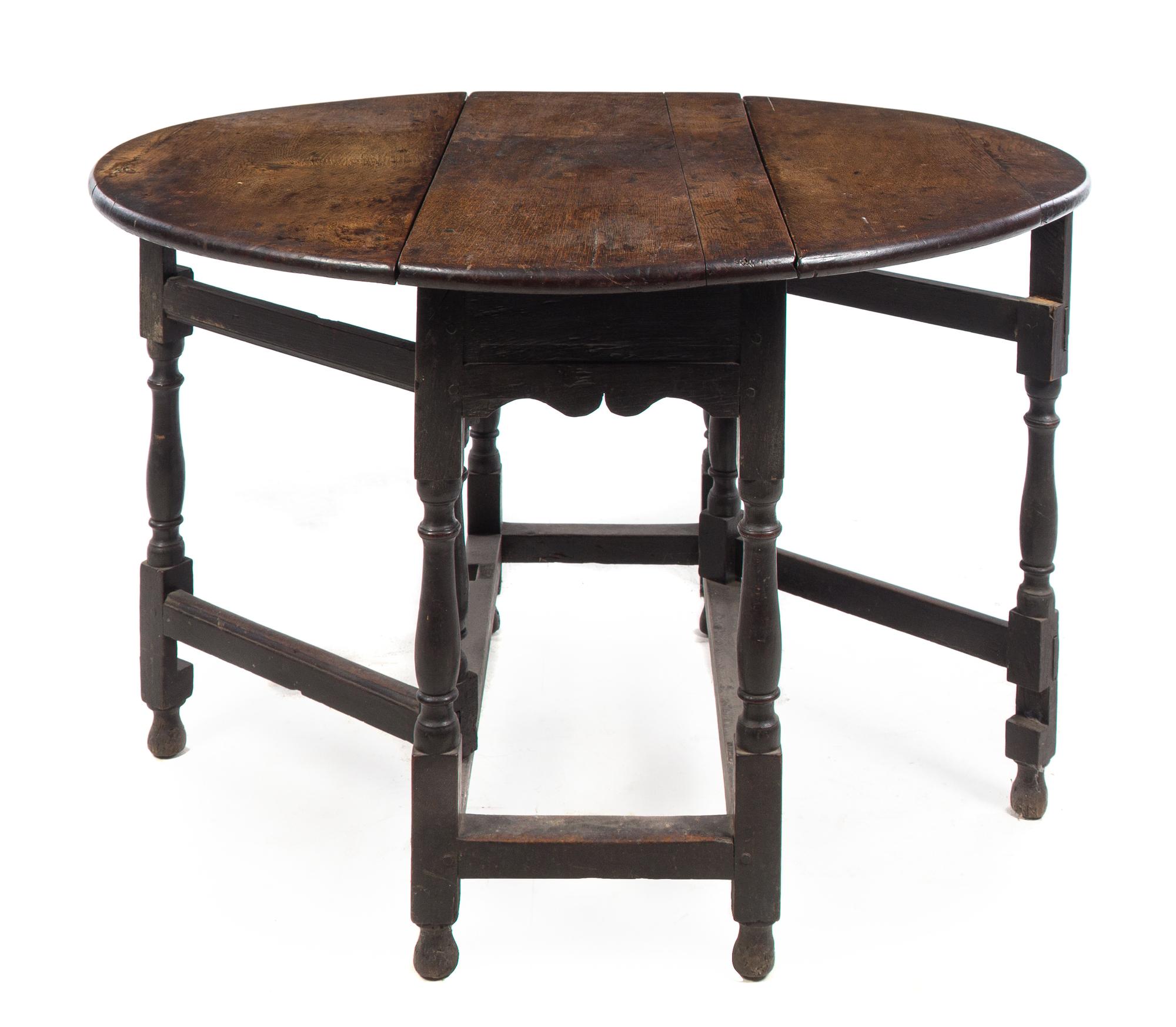 An English Oak Drop-Leaf Table — 18TH CENTURY