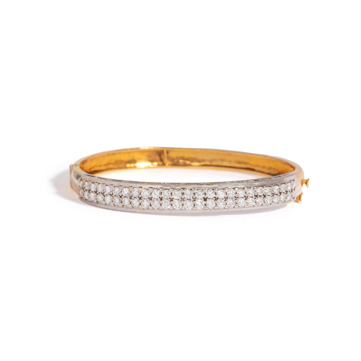 BICOLOR GOLD AND DIAMOND BANGLE BRACELET